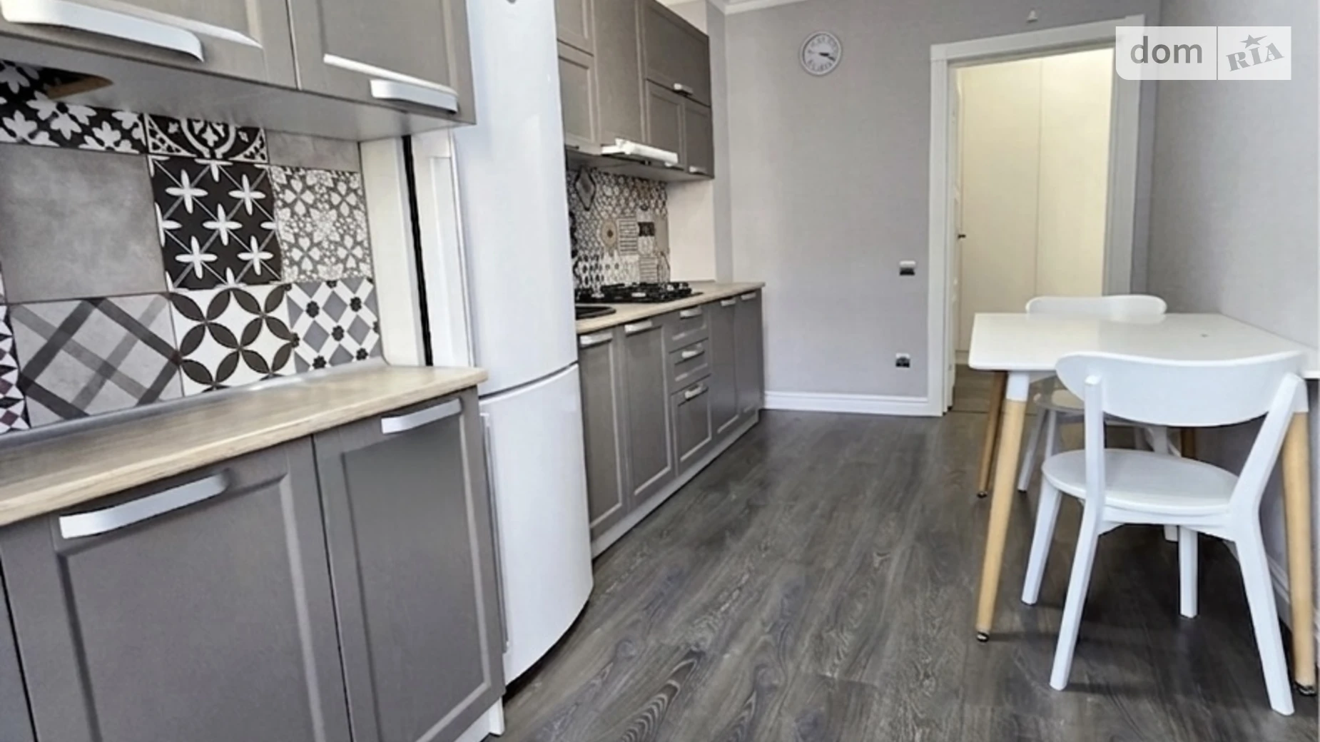 Сдается в аренду 2-комнатная квартира 60 кв. м в Черновцах, ул. Александра Петрищука(Суворова Александра) - фото 2