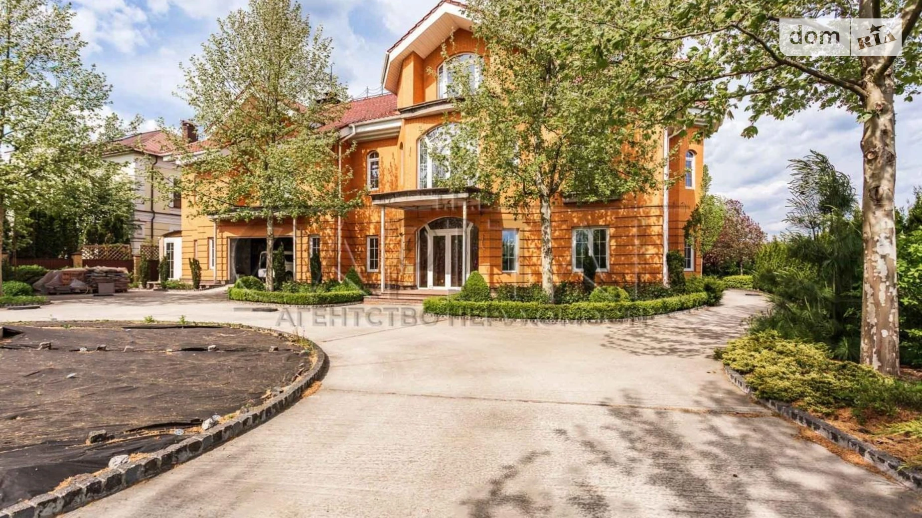 Продается дом на 3 этажа 847.8 кв. м с беседкой, цена: 2150000 $ - фото 3