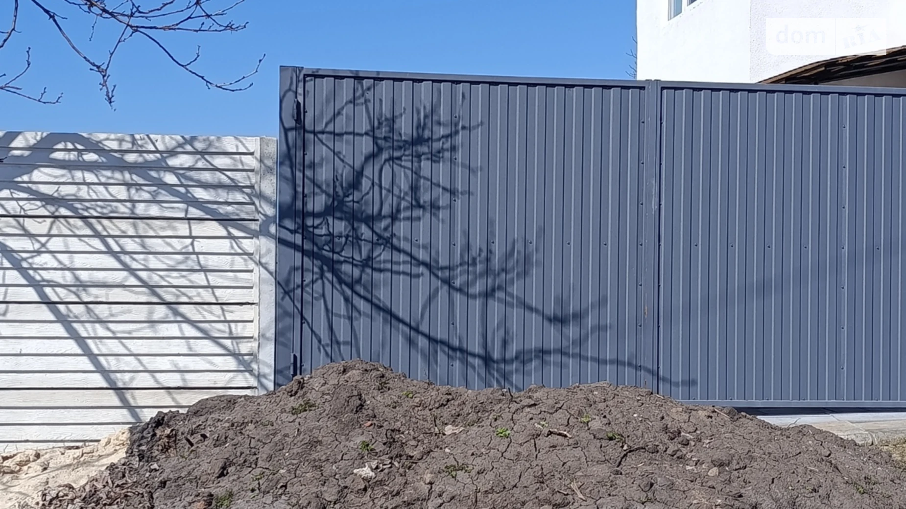 Продается дом на 2 этажа 197 кв. м с гаражом, цена: 65000 $ - фото 2