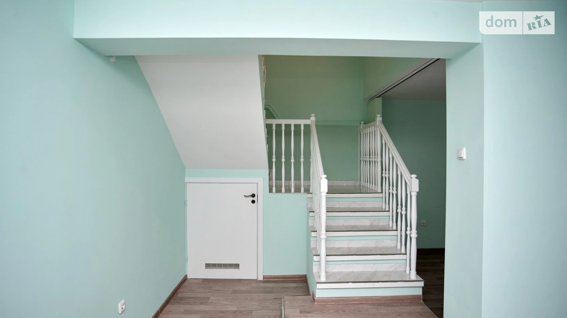 Продается дом на 2 этажа 300 кв. м с террасой, цена: 650000 $ - фото 4