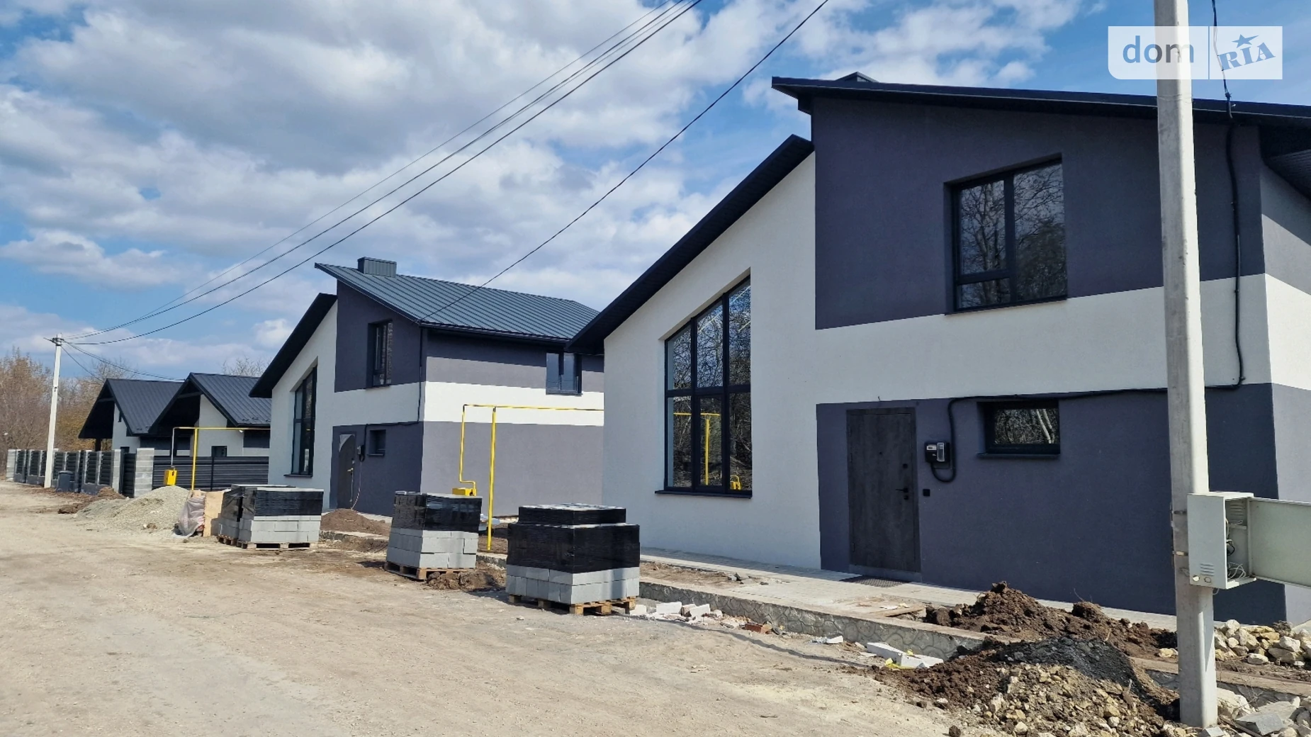 Продается дом на 2 этажа 100 кв. м с камином, цена: 135000 $ - фото 2