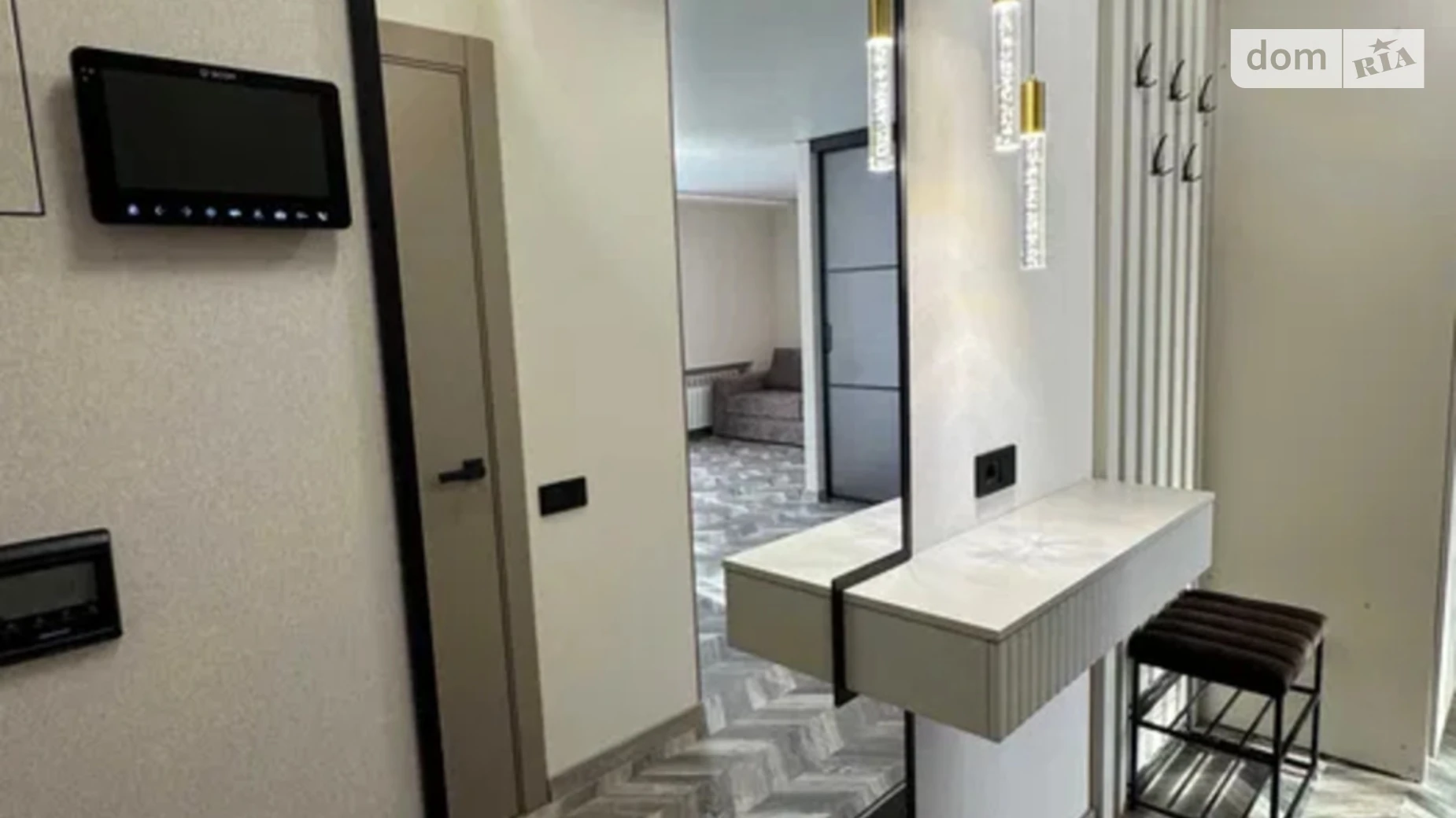 Продается 2-комнатная квартира 45 кв. м в Полтаве, ул. Небесной Сотни, 90 - фото 2