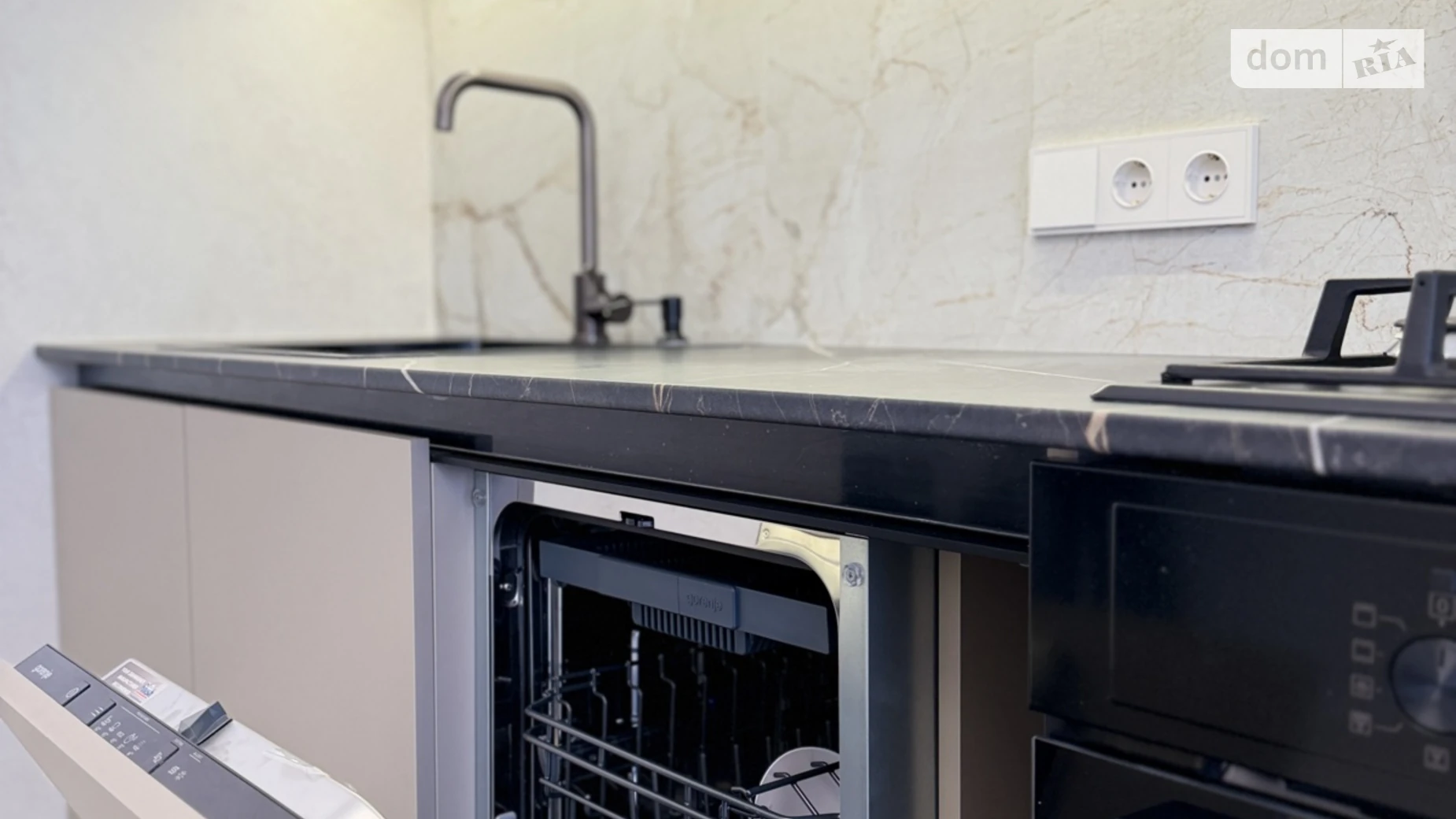 Продается 1-комнатная квартира 39 кв. м в, цена: 76900 $ - фото 4