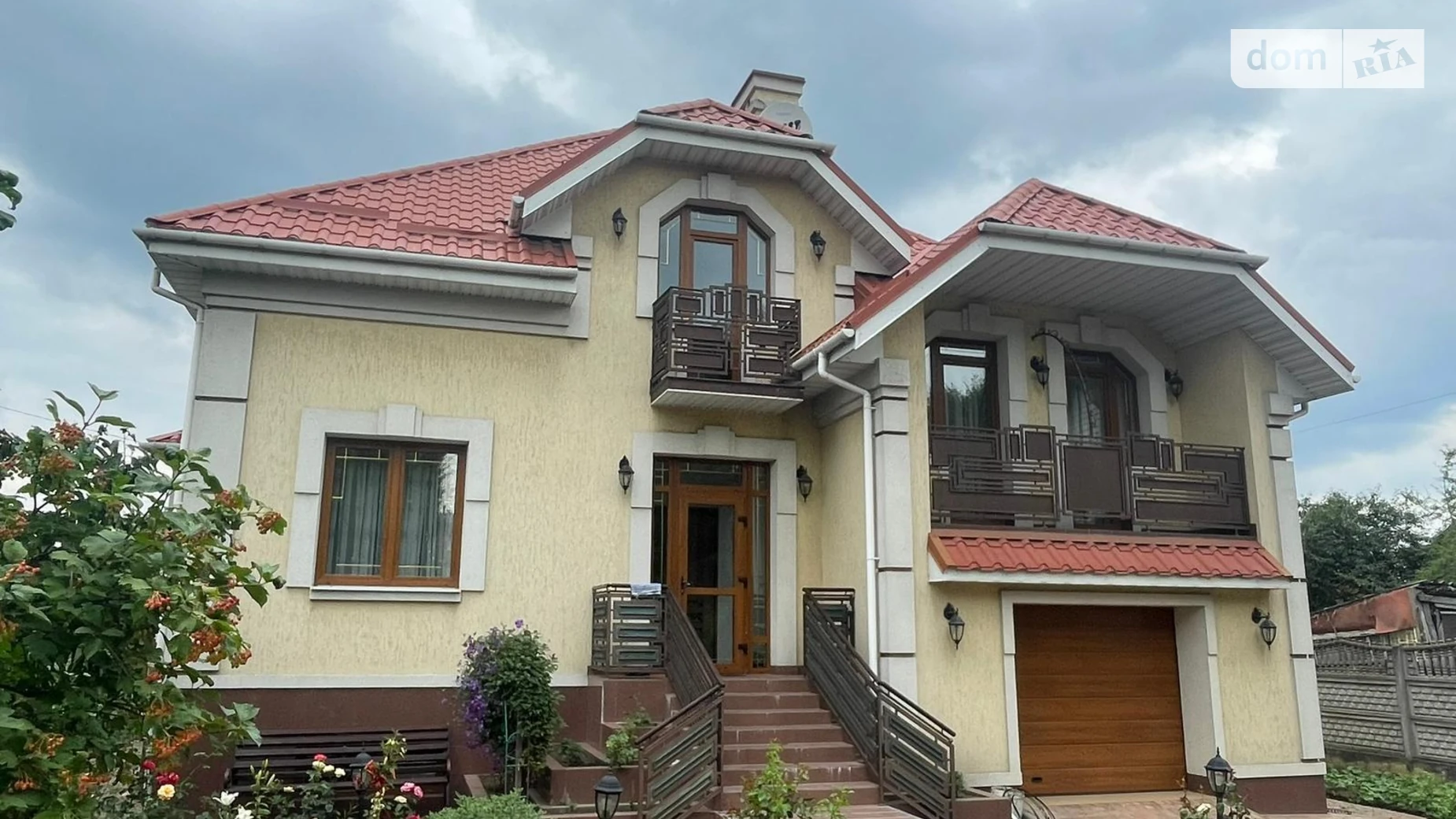 Продается дом на 2 этажа 343.9 кв. м с бассейном, цена: 340000 $ - фото 2