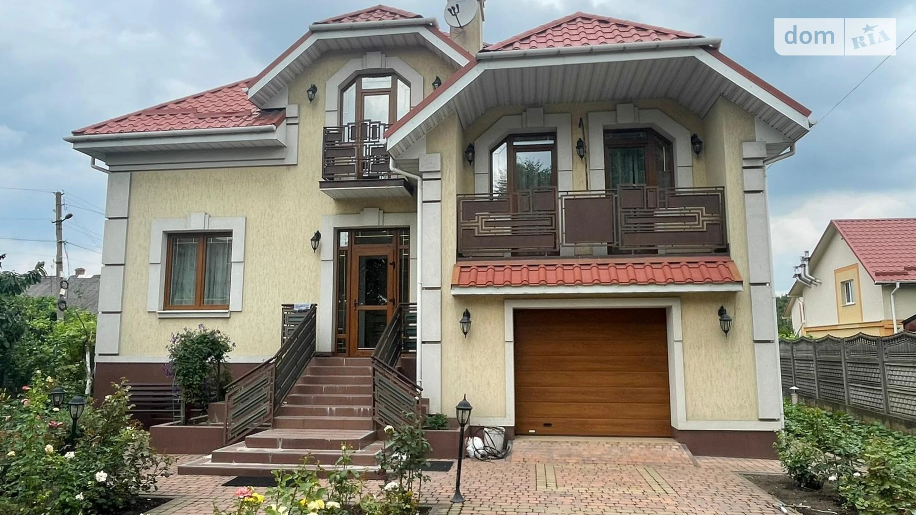 Продается дом на 2 этажа 343.9 кв. м с бассейном, цена: 340000 $ - фото 3