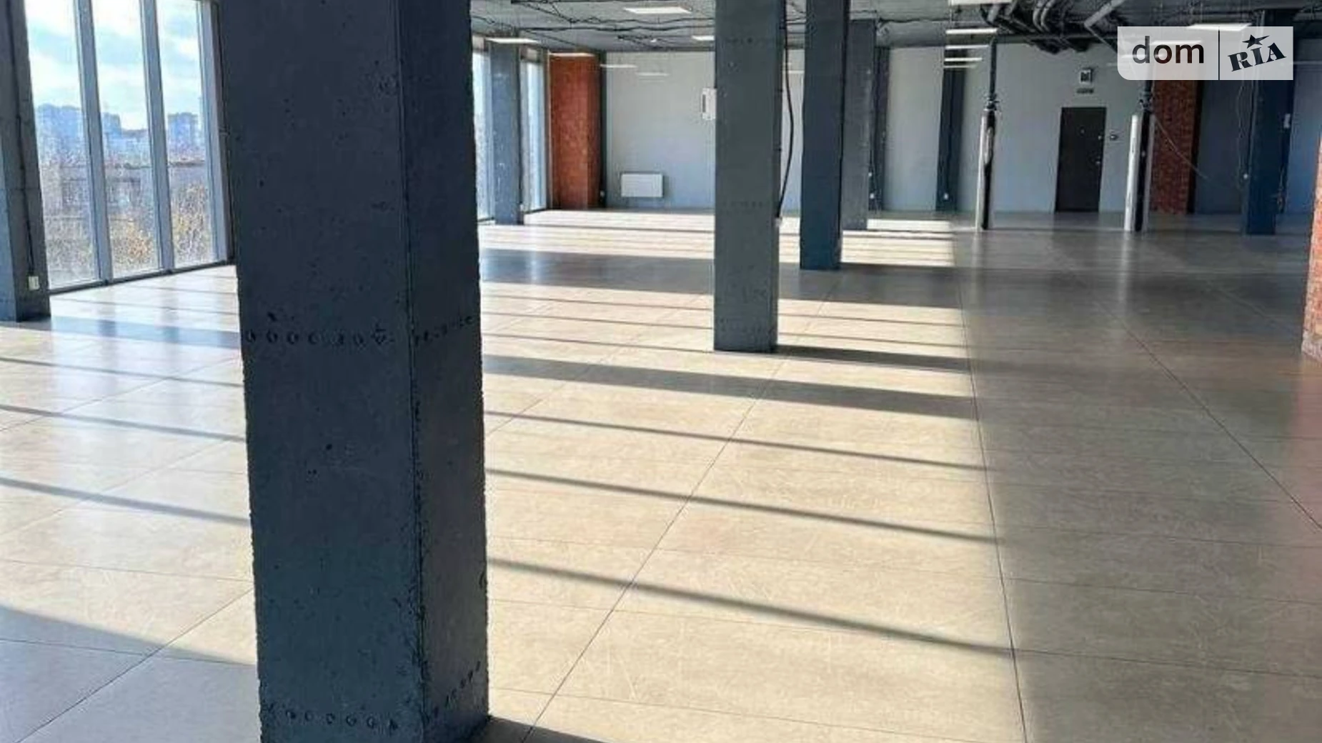 Сдается в аренду офис 486 кв. м в бизнес-центре, цена: 5346 $ - фото 2