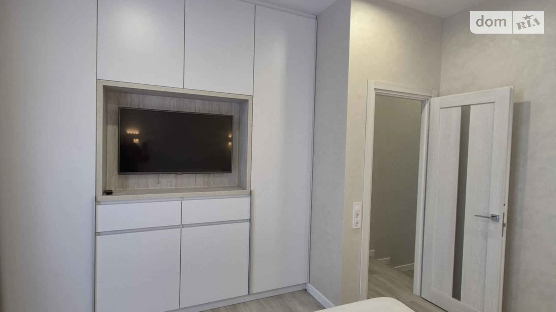 Продается 2-комнатная квартира 42 кв. м в Днепре, ул. Солидарности, 4 - фото 3