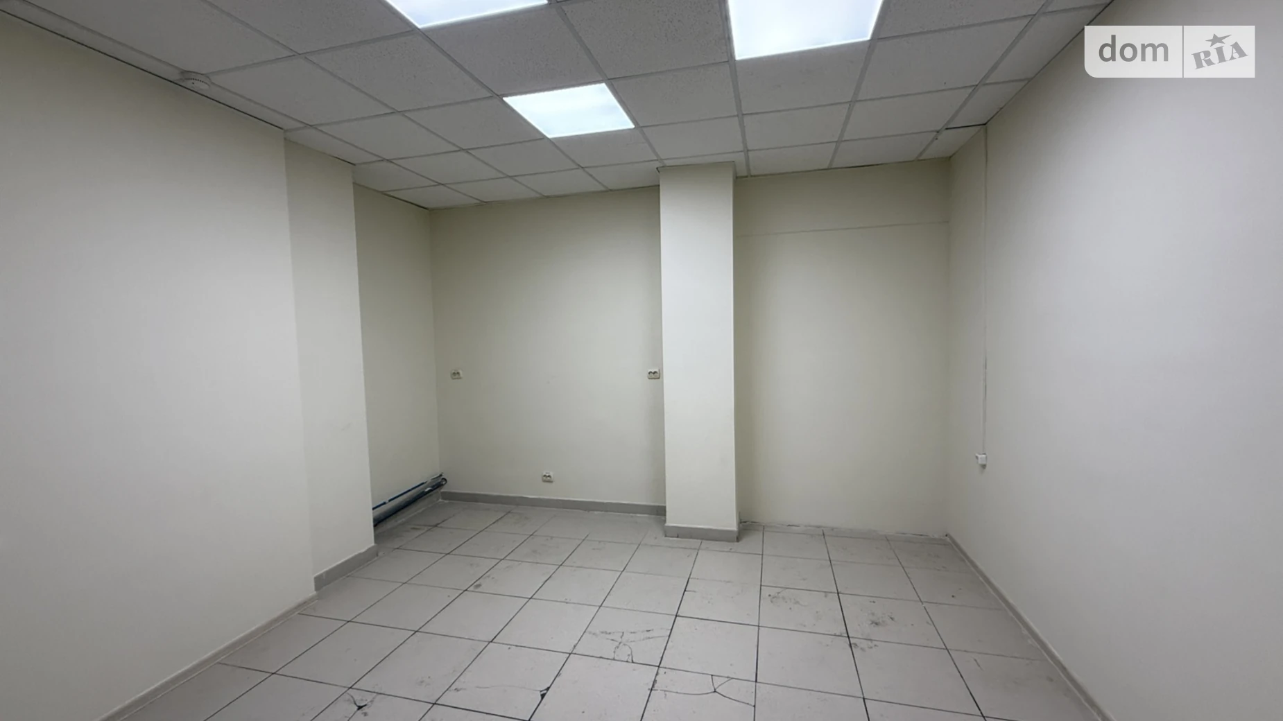 Сдается в аренду офис 20 кв. м в бизнес-центре, цена: 5000 грн - фото 2