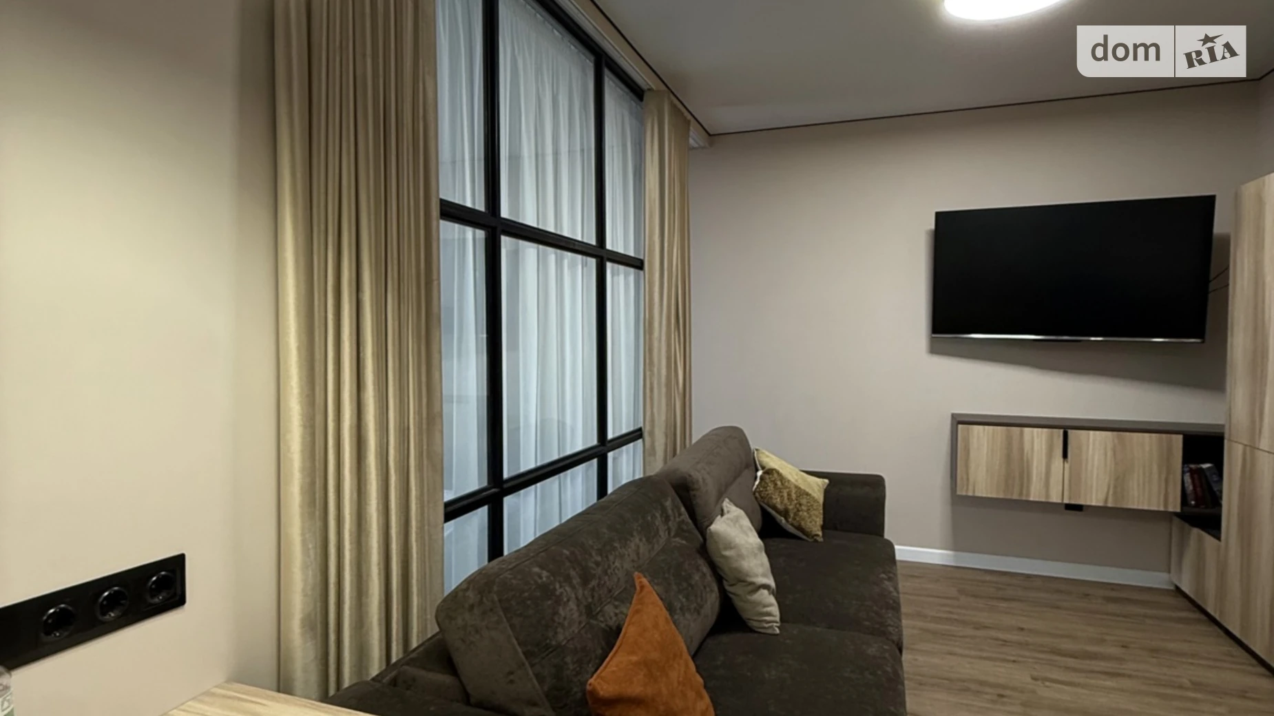 Сдается в аренду 1-комнатная квартира 53.8 кв. м в Хмельницком, ул. Заречанская, 11К - фото 2