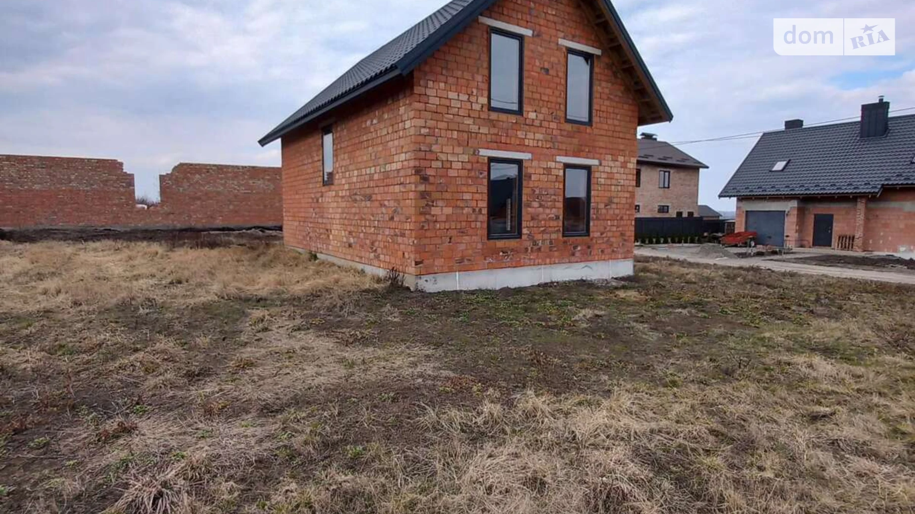 Продается дом на 2 этажа 120 кв. м с камином, цена: 65009 $ - фото 5