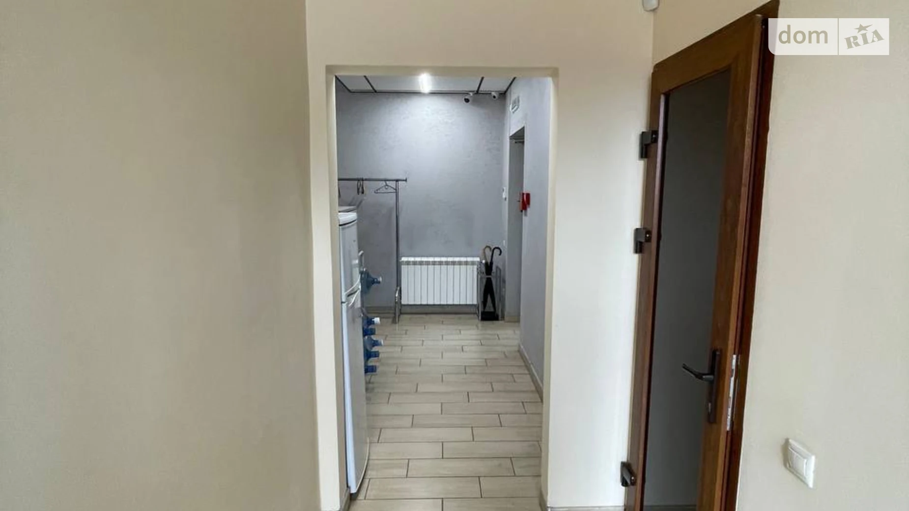 Сдается в аренду офис 175 кв. м в бизнес-центре, цена: 2100 $ - фото 4