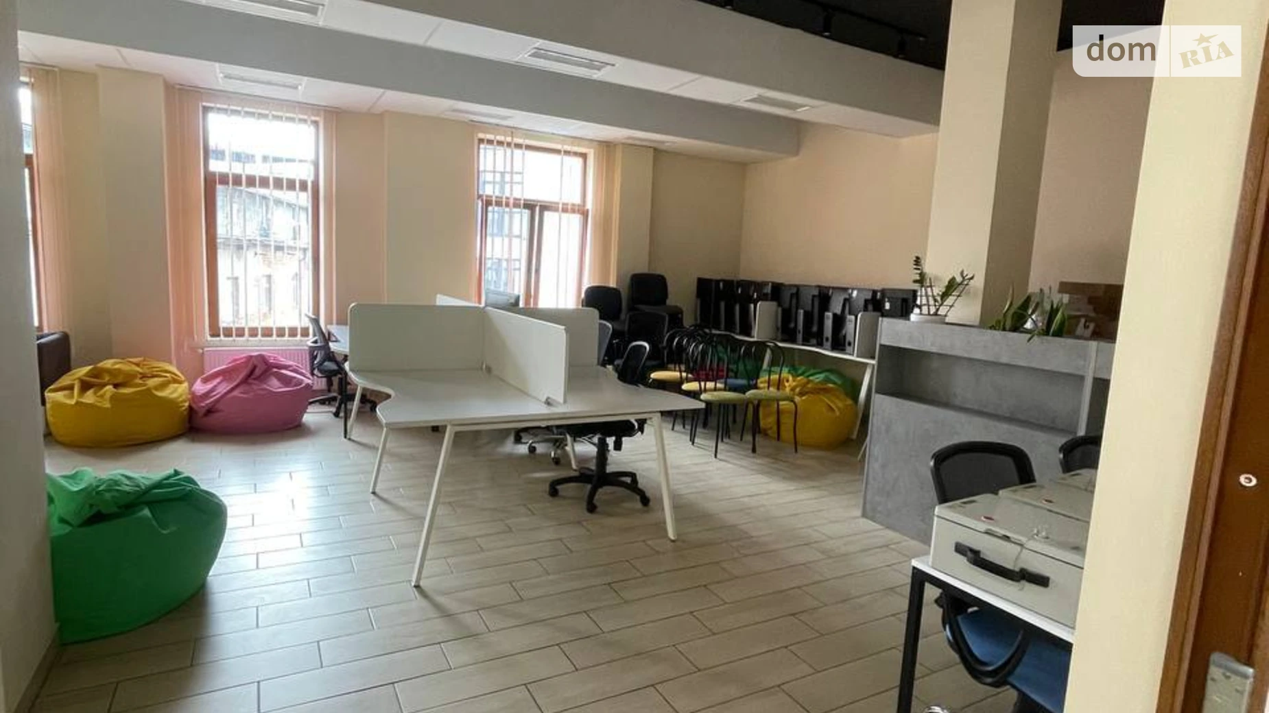 Сдается в аренду офис 175 кв. м в бизнес-центре, цена: 2100 $ - фото 5