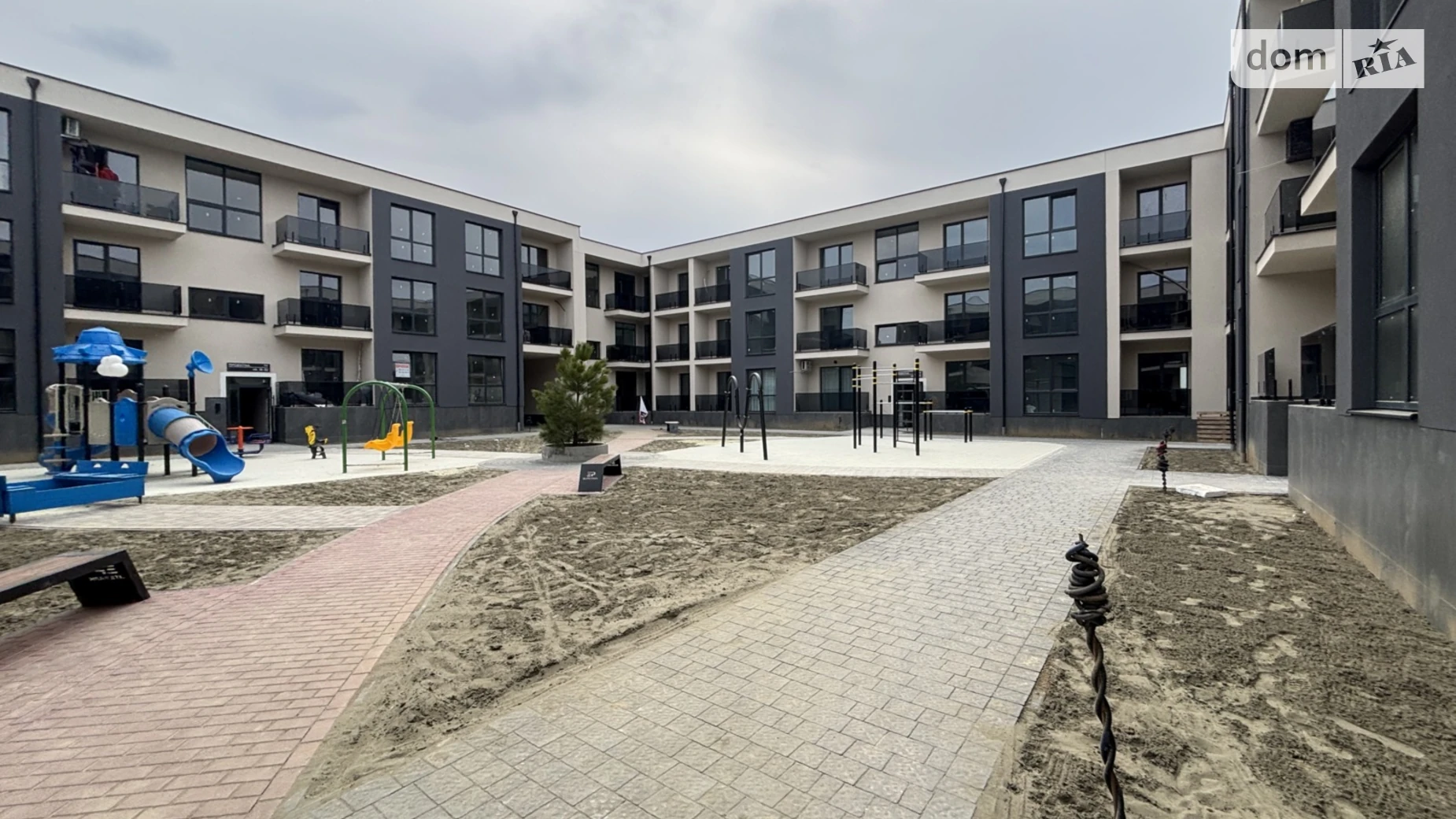 Продается 2-комнатная квартира 64 кв. м в Сторожнице, ул. Проектная, 77 - фото 2
