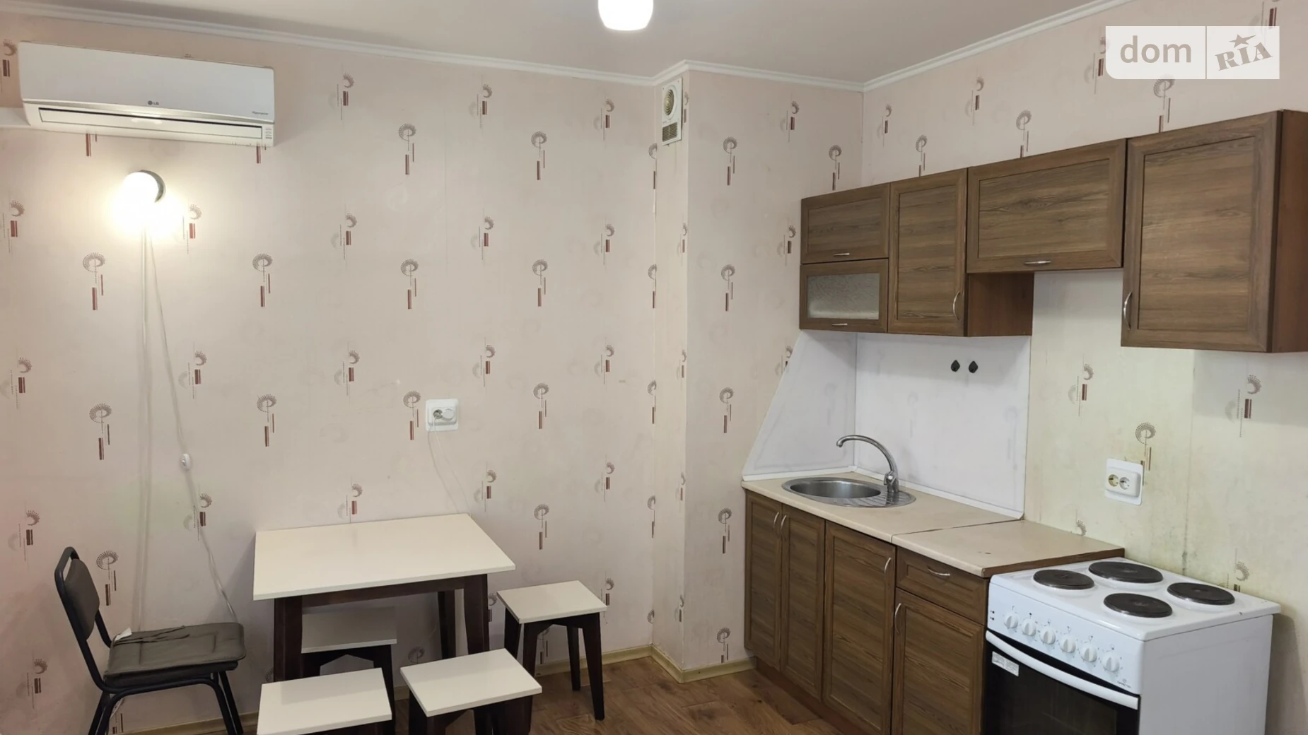 Продается 2-комнатная квартира 76.8 кв. м в Киеве, просп. Науки, 55А - фото 2