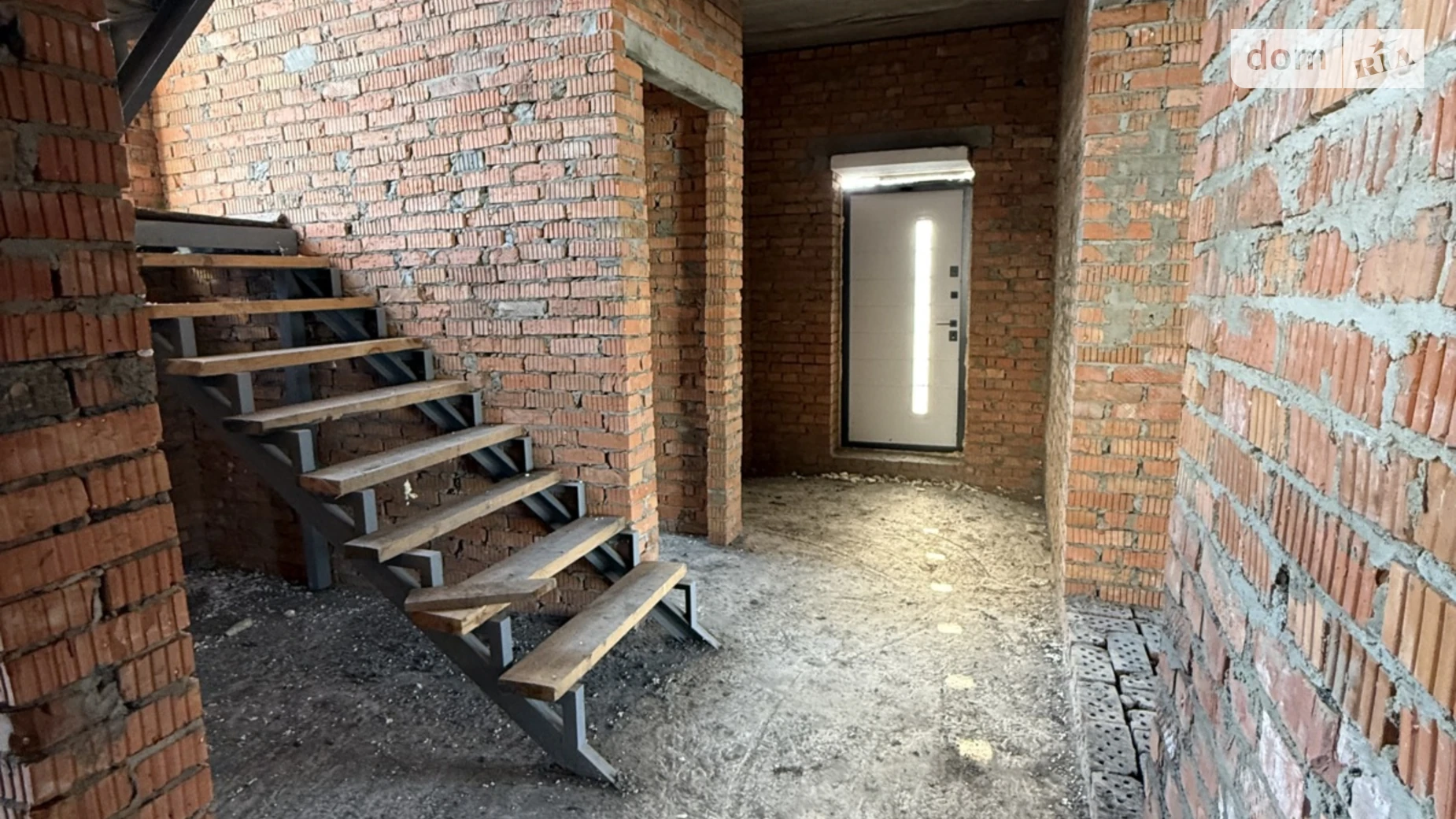 Продается дом на 2 этажа 200 кв. м с мансардой, цена: 100000 $ - фото 5