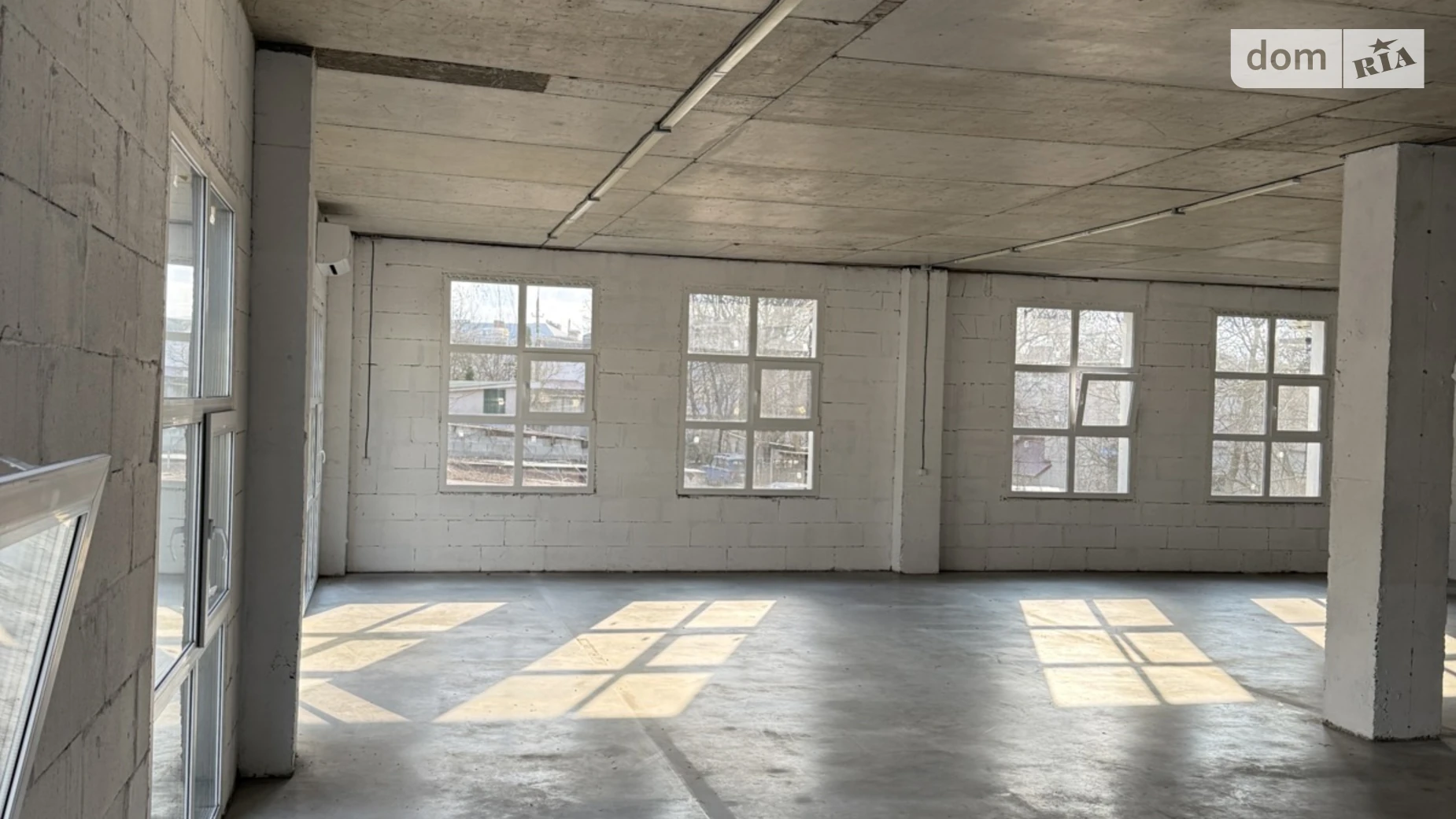 Сдается в аренду офис 194 кв. м в бизнес-центре, цена: 43650 грн - фото 3