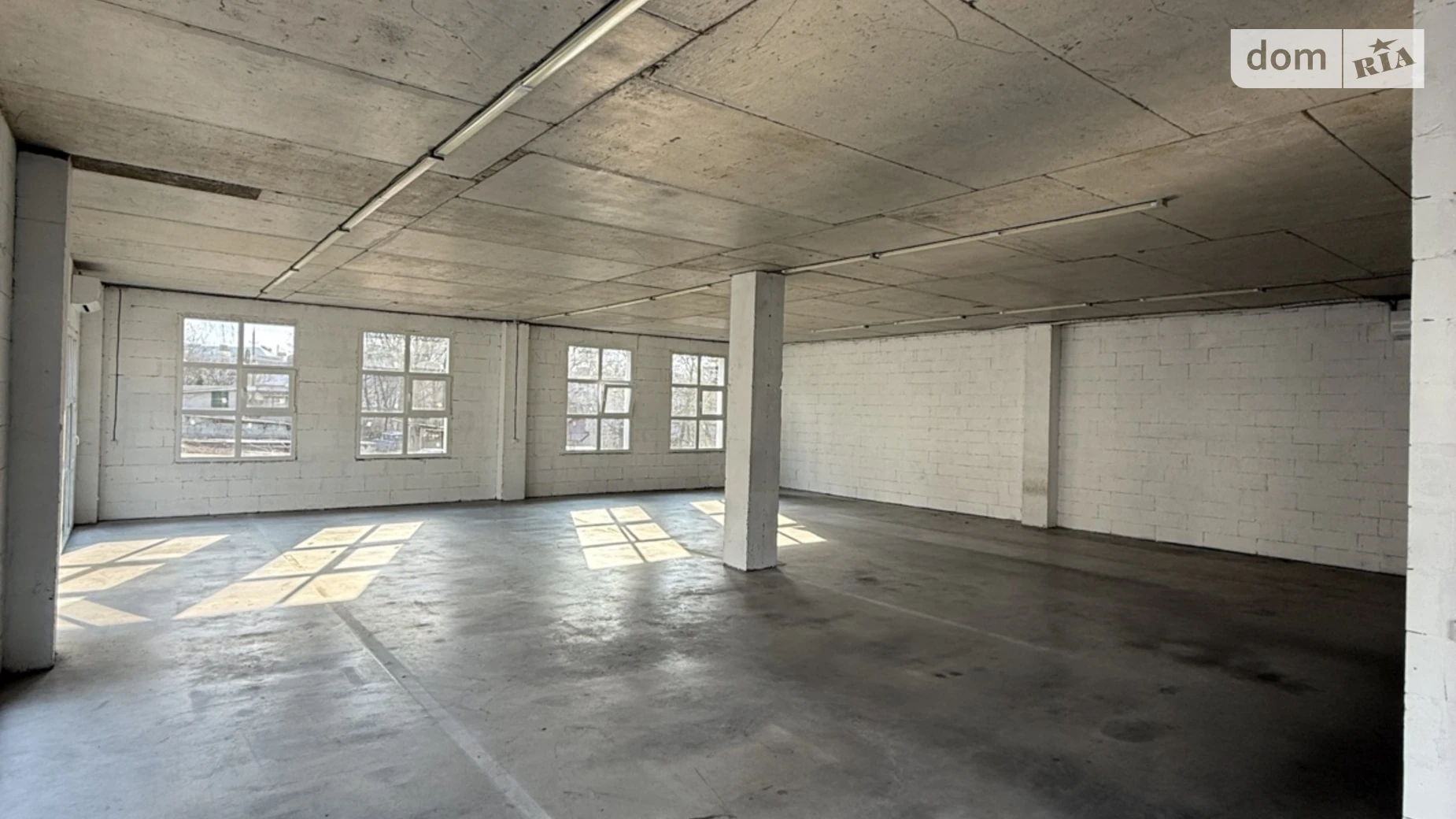 Сдается в аренду офис 194 кв. м в бизнес-центре, цена: 43650 грн - фото 4