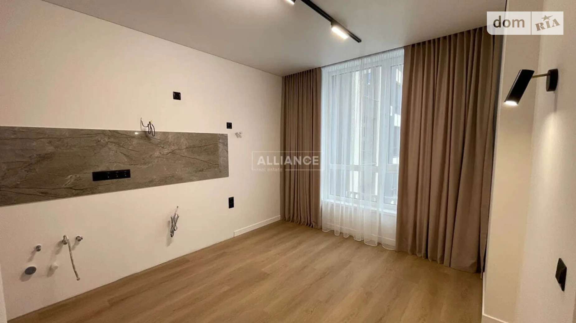 Продается 1-комнатная квартира 39 кв. м в Ивано-Франковске, ул. Химиков - фото 2