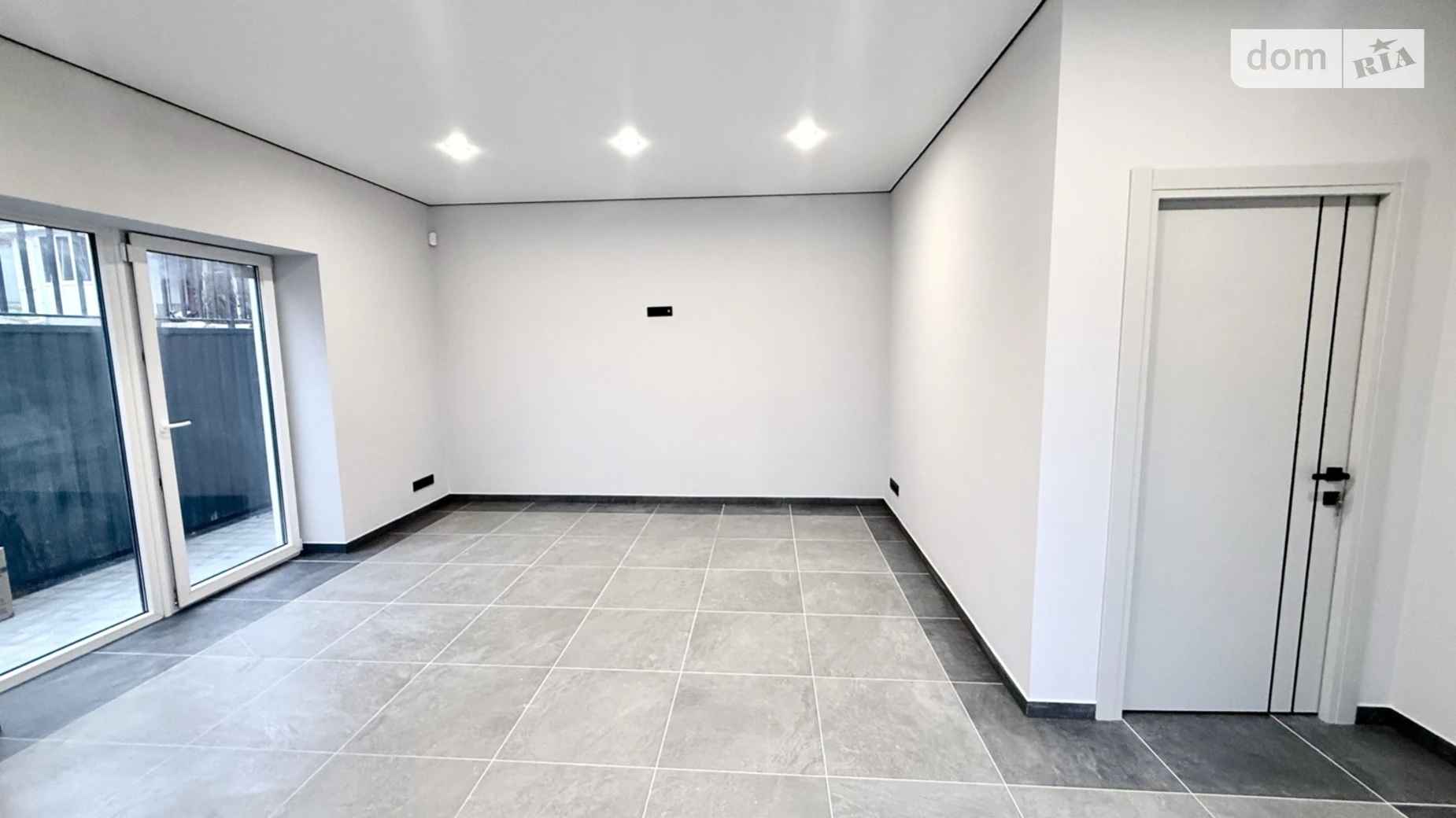 Продается офис 36.5 кв. м в бизнес-центре, цена: 84900 $ - фото 3