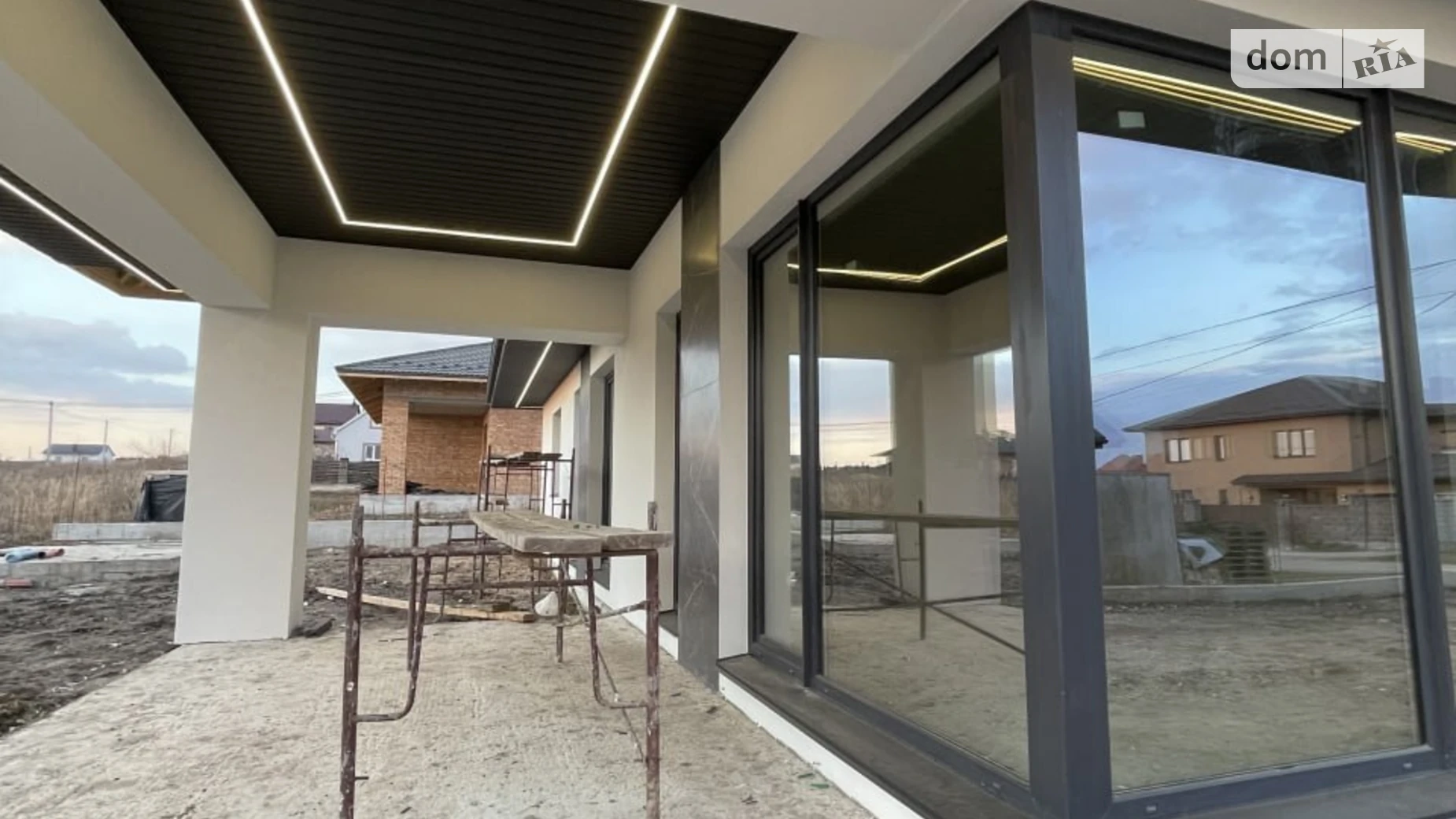 Продается одноэтажный дом 140 кв. м с беседкой, цена: 159500 $ - фото 2