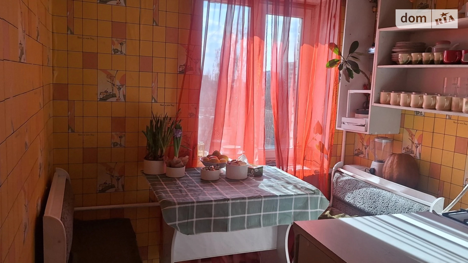 Продается 2-комнатная квартира 50.7 кв. м в Ровно, ул. Гайдамацкая - фото 2