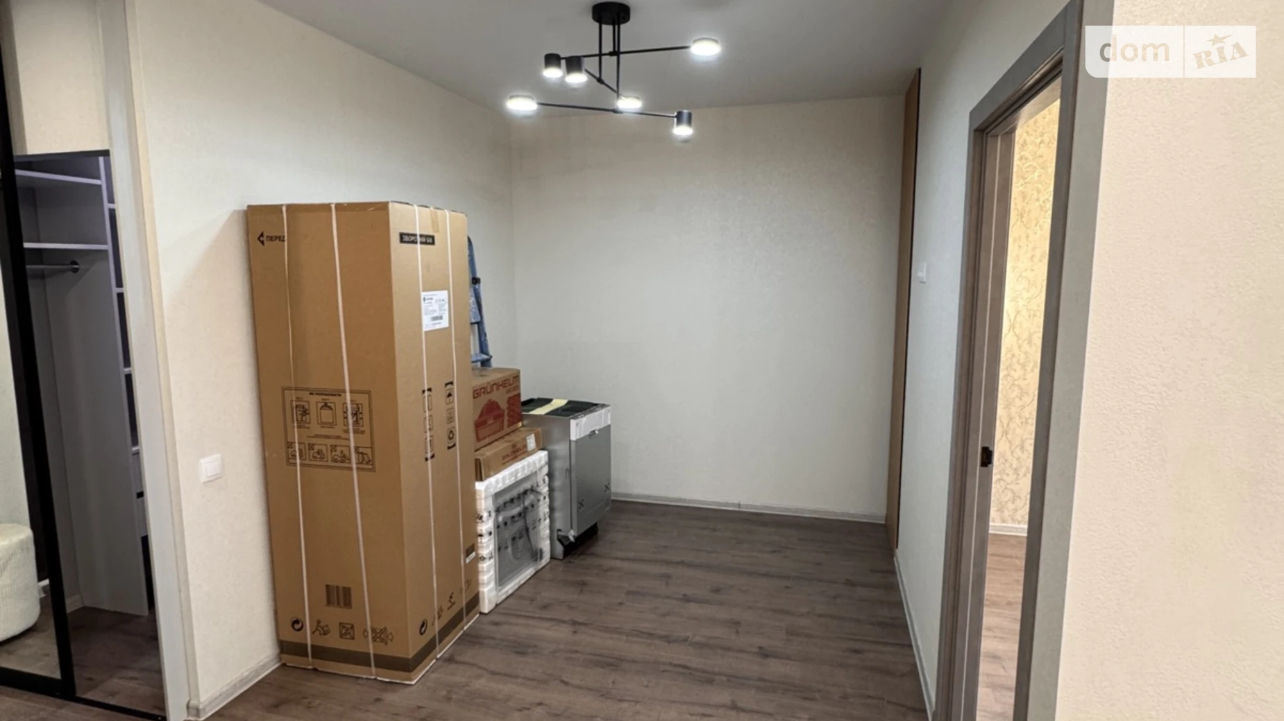 Продается 1-комнатная квартира 43.5 кв. м в Крыжановка, ул. Академика Сахарова, 3Г - фото 2