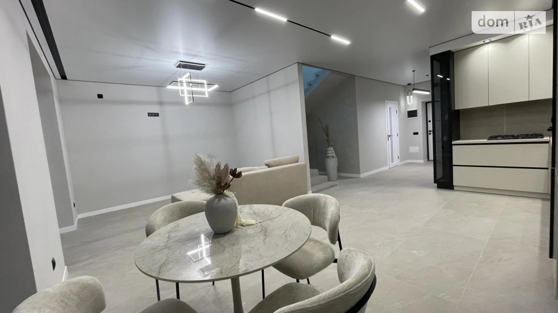 Сдается в аренду дом на 2 этажа 110 кв. м с баней/сауной, цена: 1100 $ - фото 2