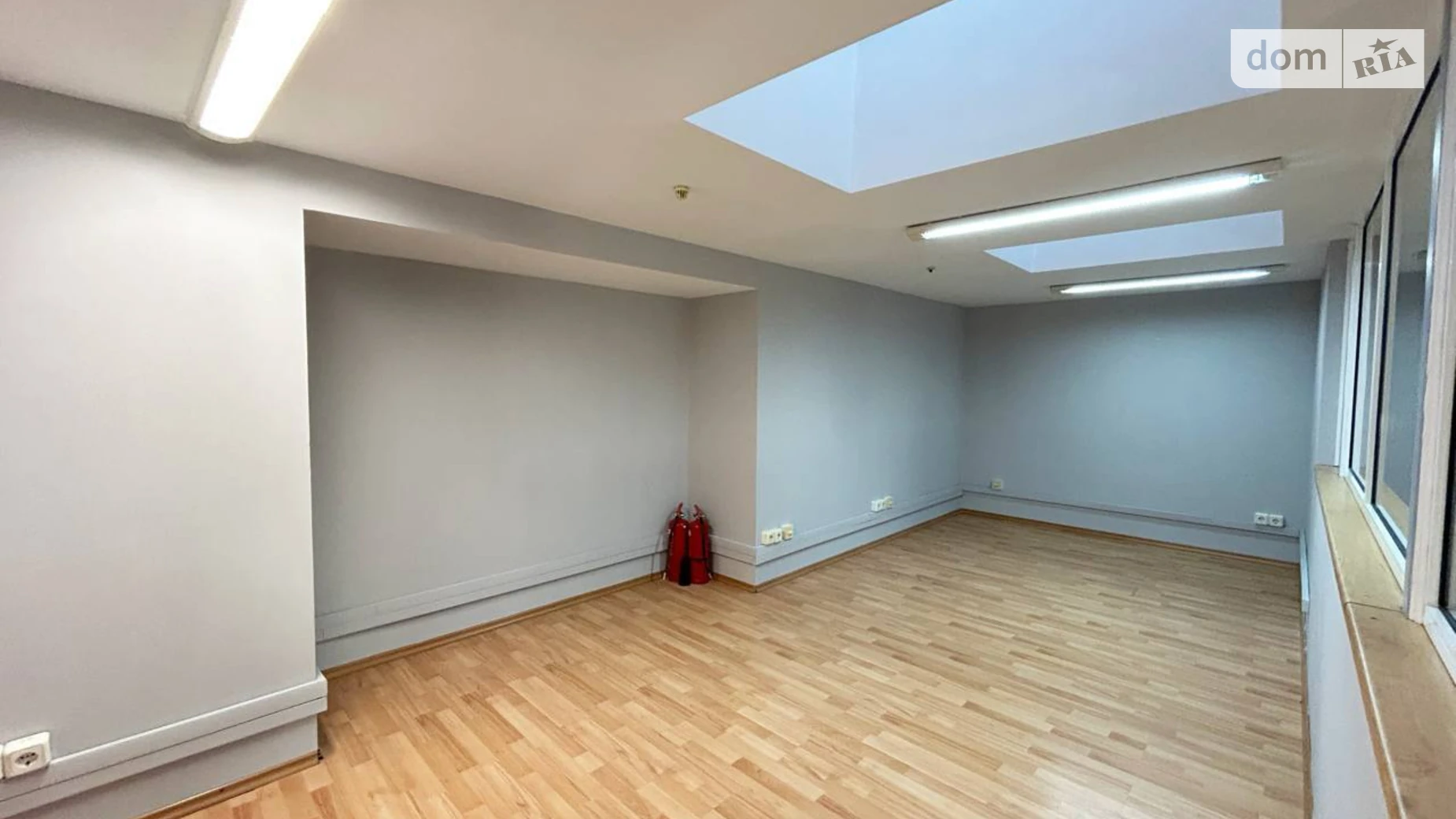 Сдается в аренду офис 65.5 кв. м в бизнес-центре, цена: 16700 грн - фото 5