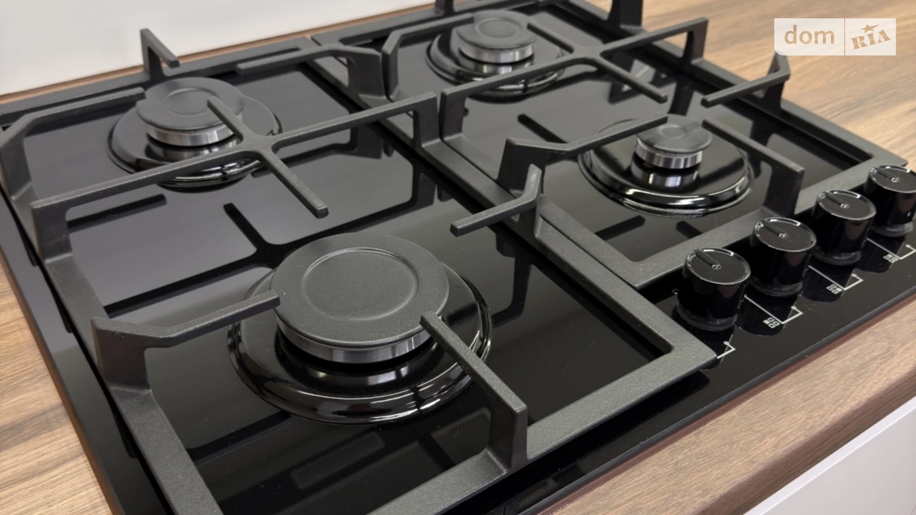 2-комнатная квартира 57 кв. м в Тернополе, ул. Смакулы, 2/2 - фото 4