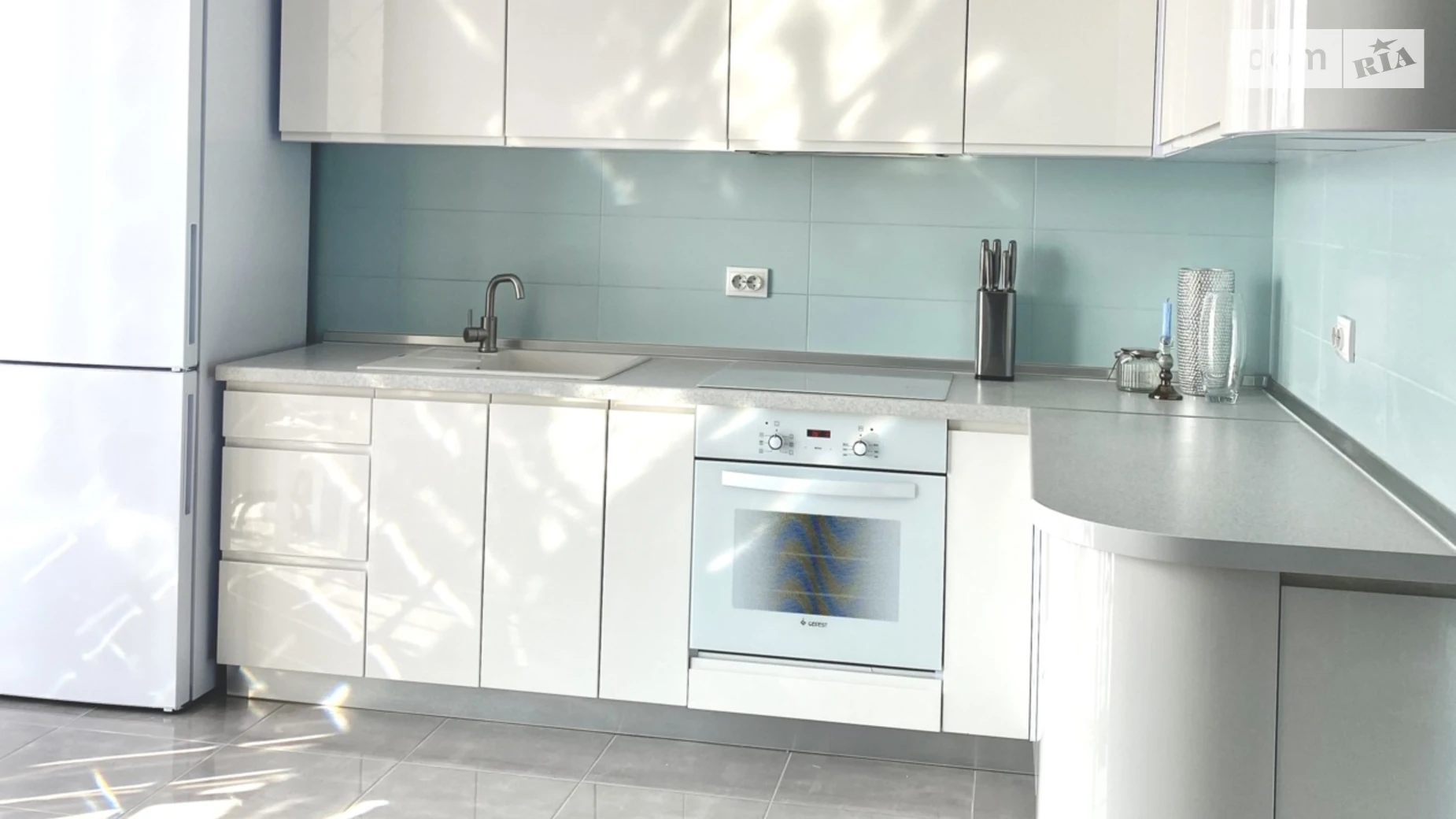 Сдается в аренду 2-комнатная квартира 65.6 кв. м в Хмельницком, ул. Панаса Мирного, 1 - фото 2