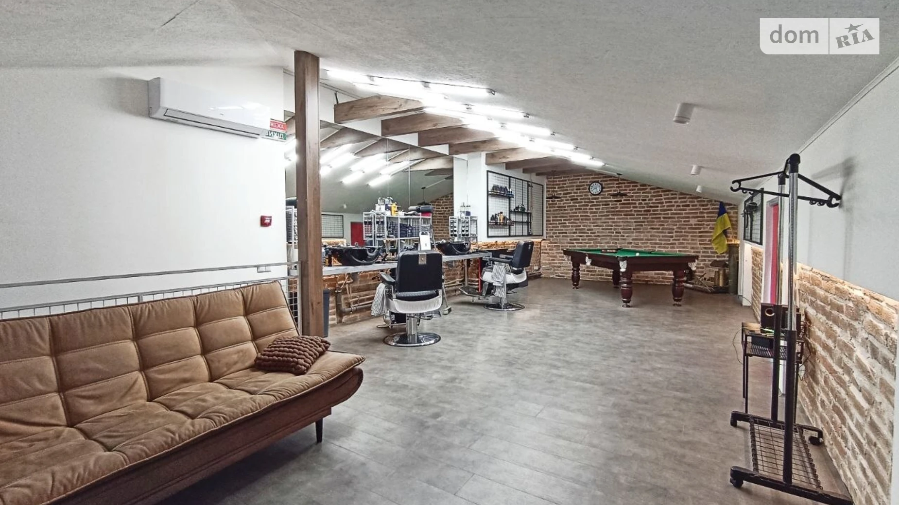 Продается офис 96.6 кв. м в бизнес-центре, цена: 135000 $ - фото 2