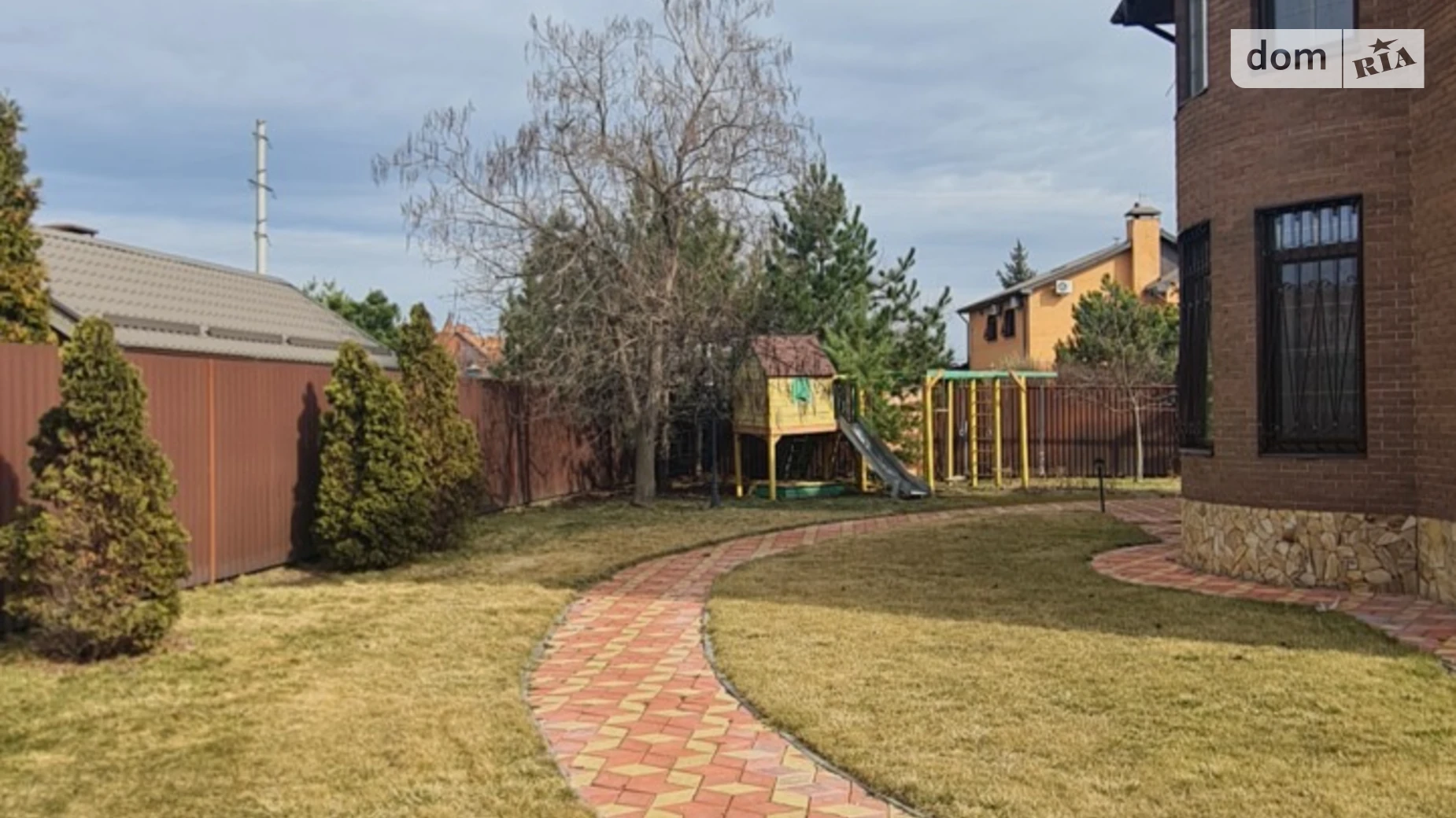 Продается дом на 3 этажа 310.3 кв. м с беседкой, цена: 300000 $ - фото 5