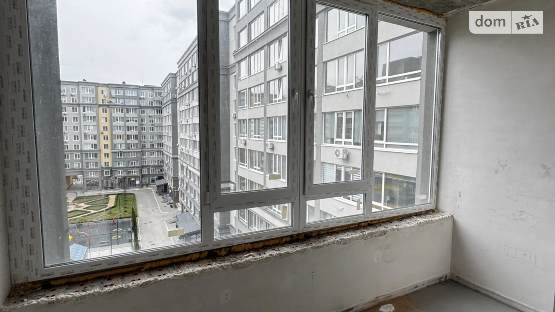 Продается 1-комнатная квартира 42 кв. м в Буче, ул. Ивана Кожедуба - фото 3