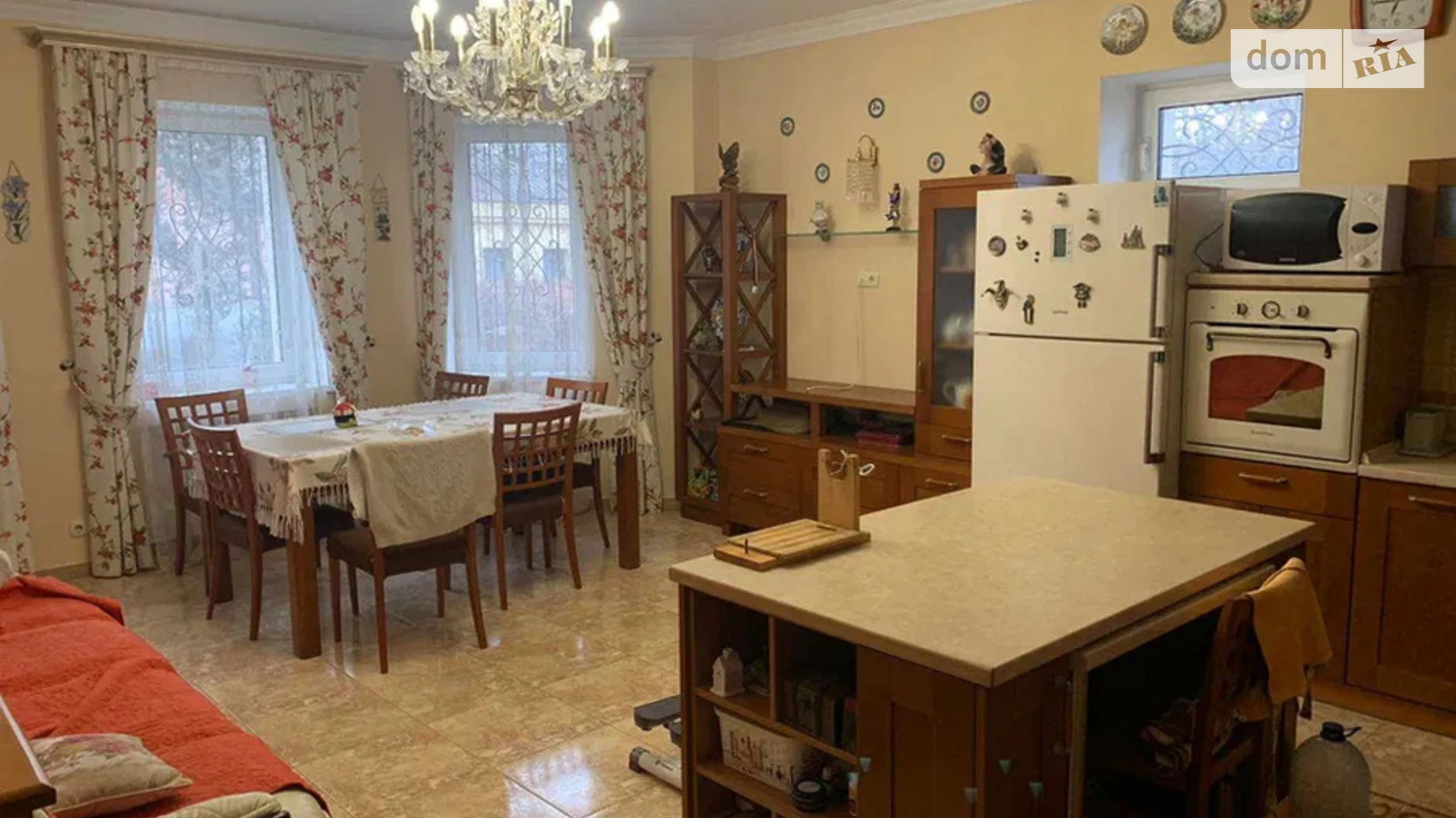 Продается дом на 3 этажа 250 кв. м с подвалом, цена: 550000 $ - фото 5