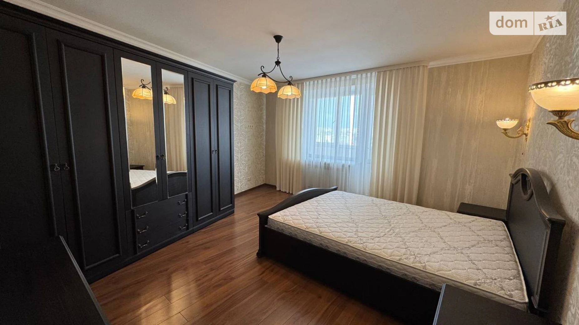 Продается 2-комнатная квартира 107.8 кв. м в Хмельницком, ул. Проскуровская, 16 - фото 2