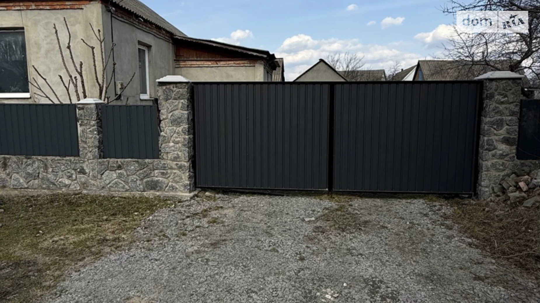 Продается одноэтажный дом 111 кв. м с гаражом, цена: 30000 $ - фото 2