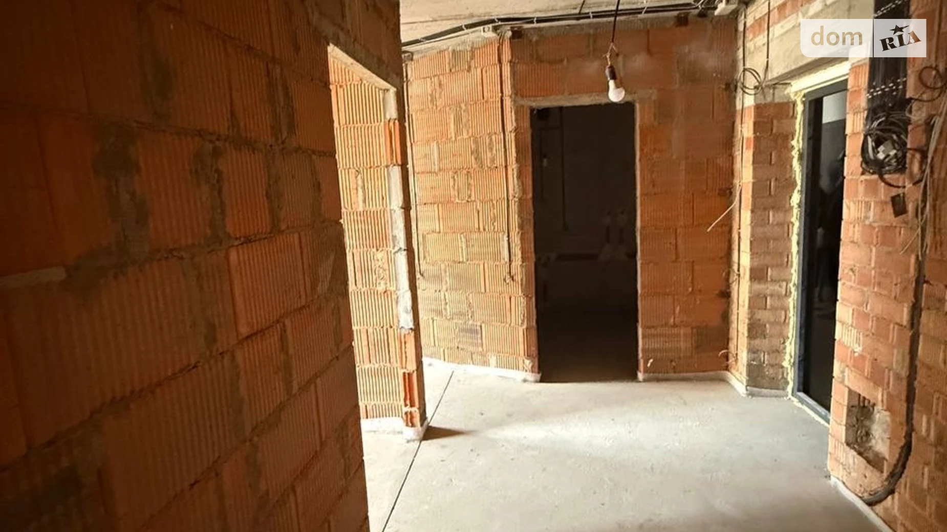 Продается 2-комнатная квартира 58 кв. м в Крыжановка, ул. Академика Сахарова - фото 2