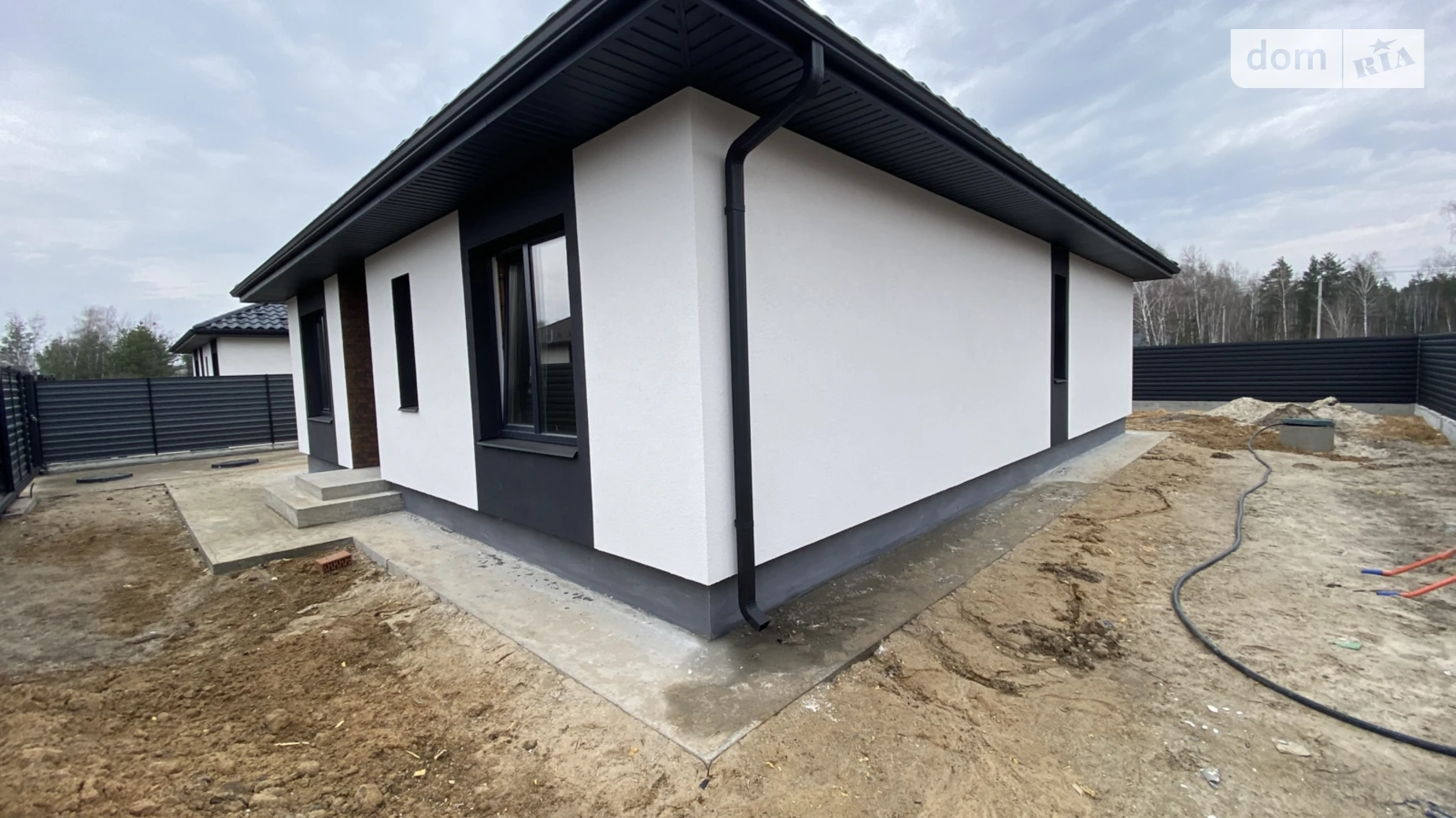 Продается одноэтажный дом 116 кв. м с бассейном, цена: 84900 $ - фото 2