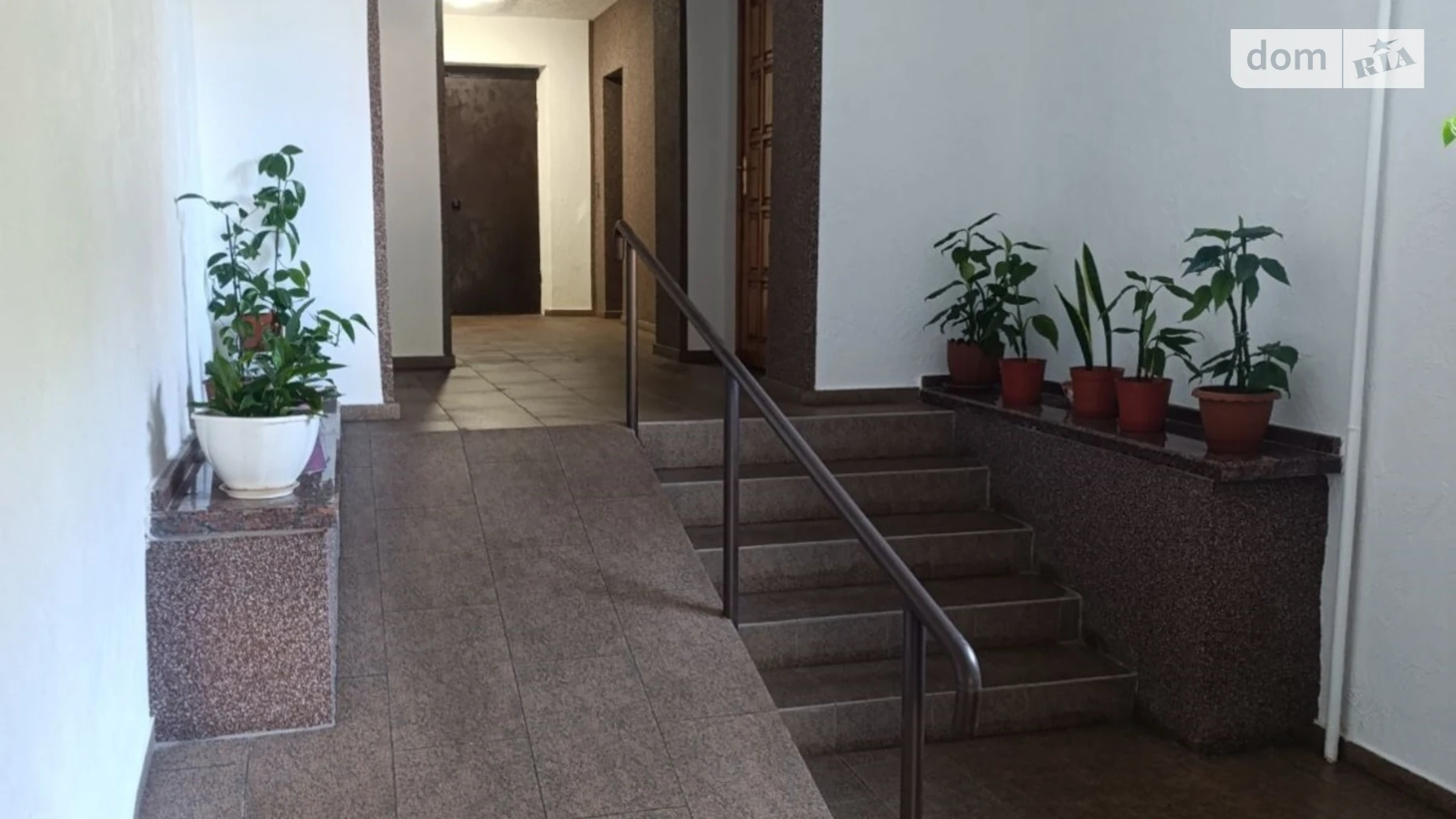 Продается 2-комнатная квартира 81.1 кв. м в Житомире, просп. Мира, 11 - фото 2