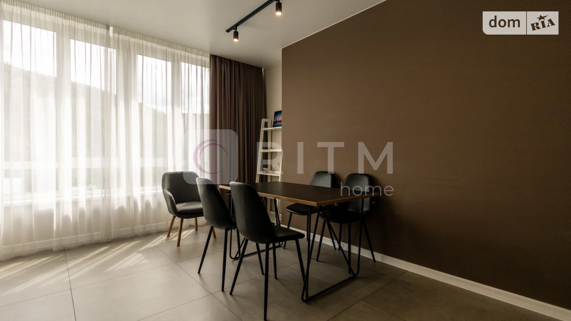 Продается 3-комнатная квартира 97.2 кв. м в Яремче, ул. Свободы, 301 - фото 3