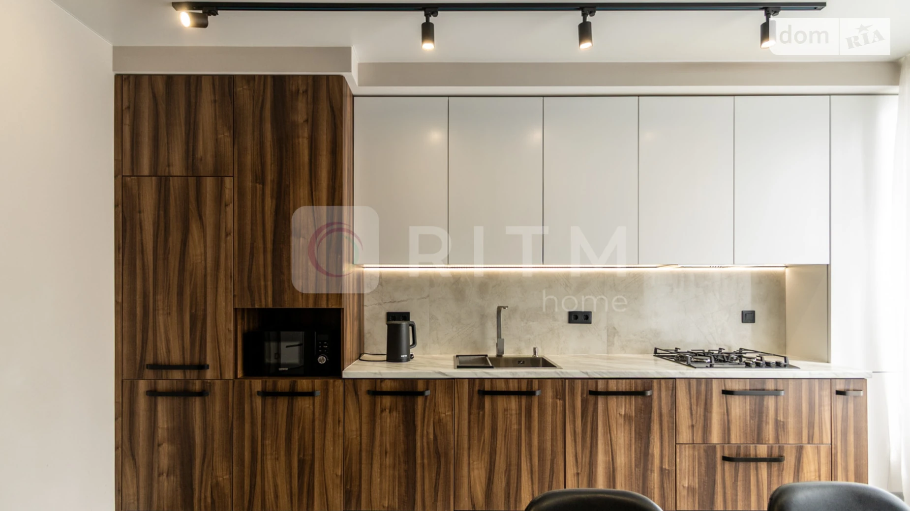Продается 3-комнатная квартира 97.2 кв. м в Яремче, ул. Свободы, 301 - фото 4