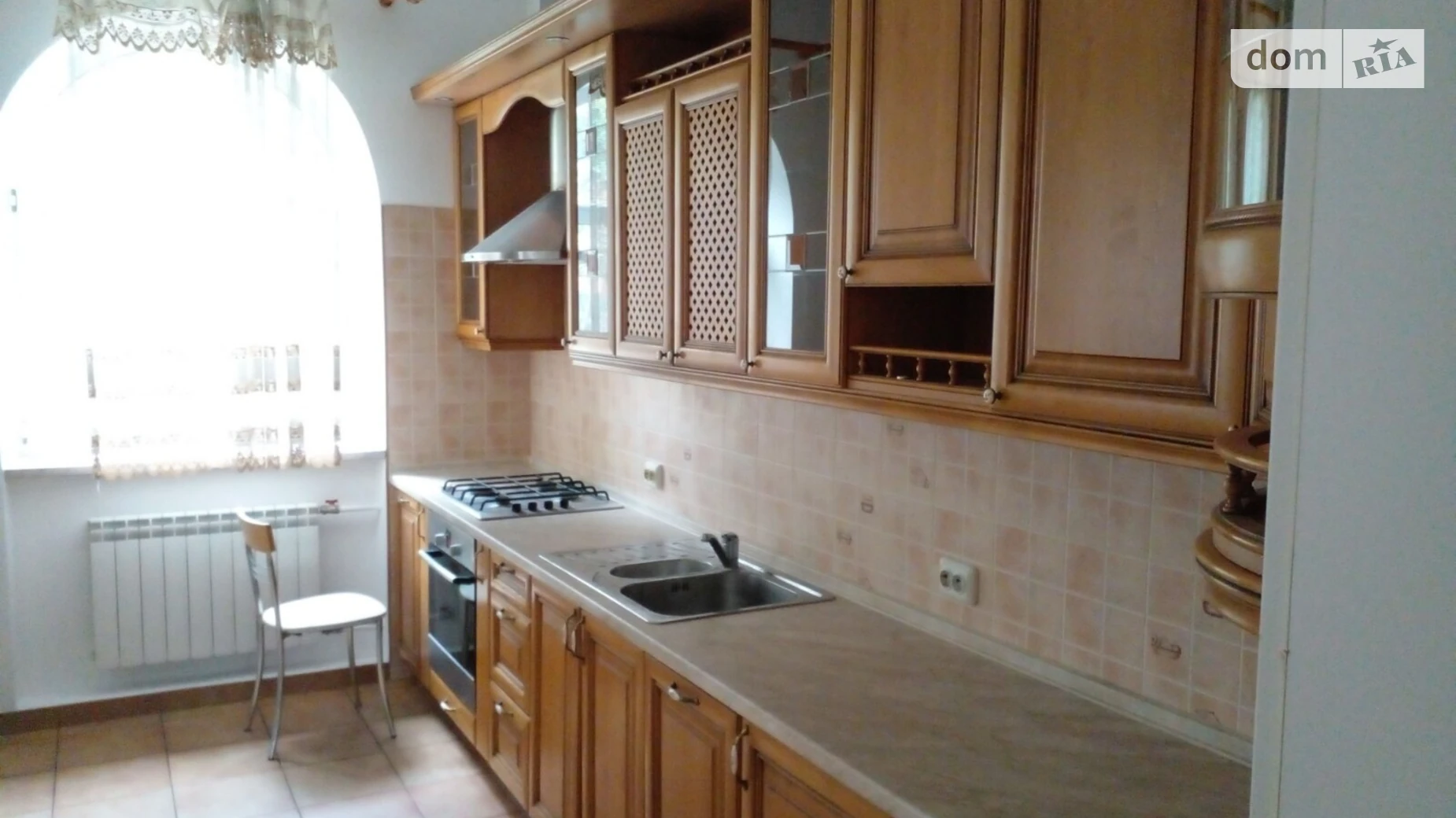 Сдается в аренду дом на 2 этажа 300 кв. м с гаражом, цена: 2500 $ - фото 2