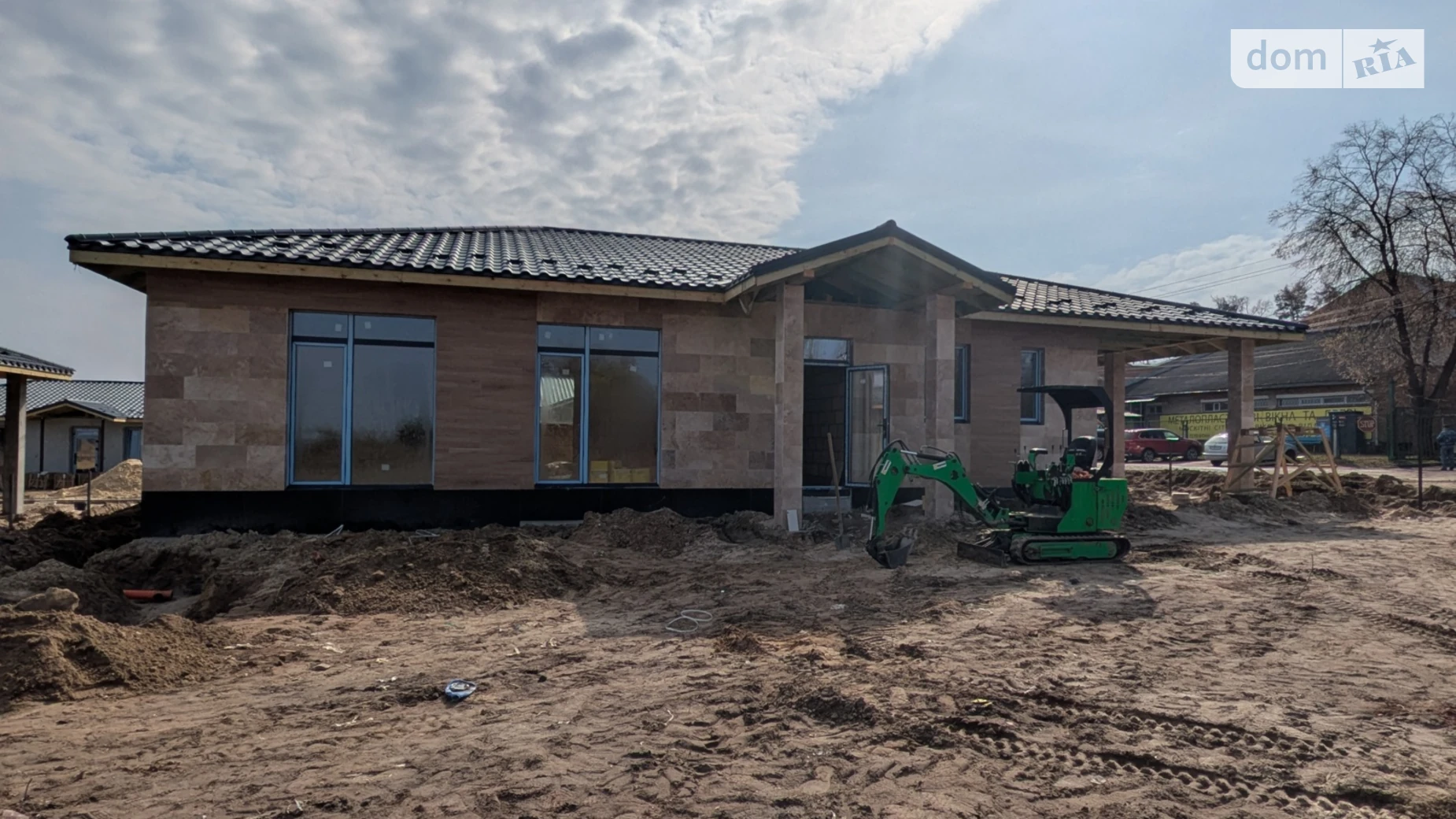 Продается одноэтажный дом 130 кв. м с садом, цена: 195000 $ - фото 2