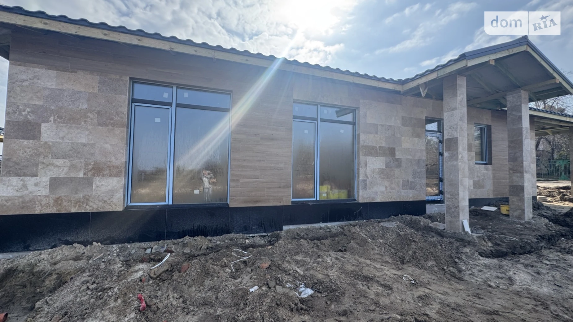 Продается одноэтажный дом 130 кв. м с мансардой, цена: 195000 $ - фото 2