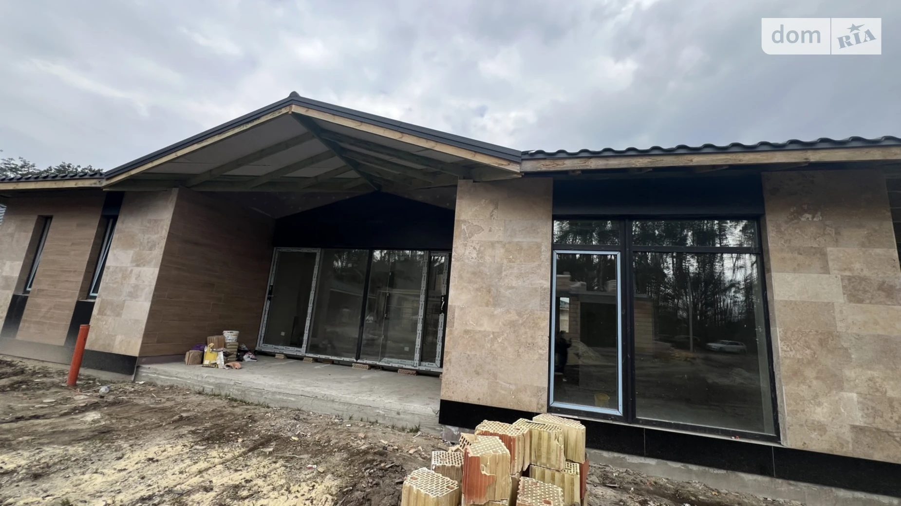 Продается одноэтажный дом 130 кв. м с балконом, цена: 170000 $ - фото 4