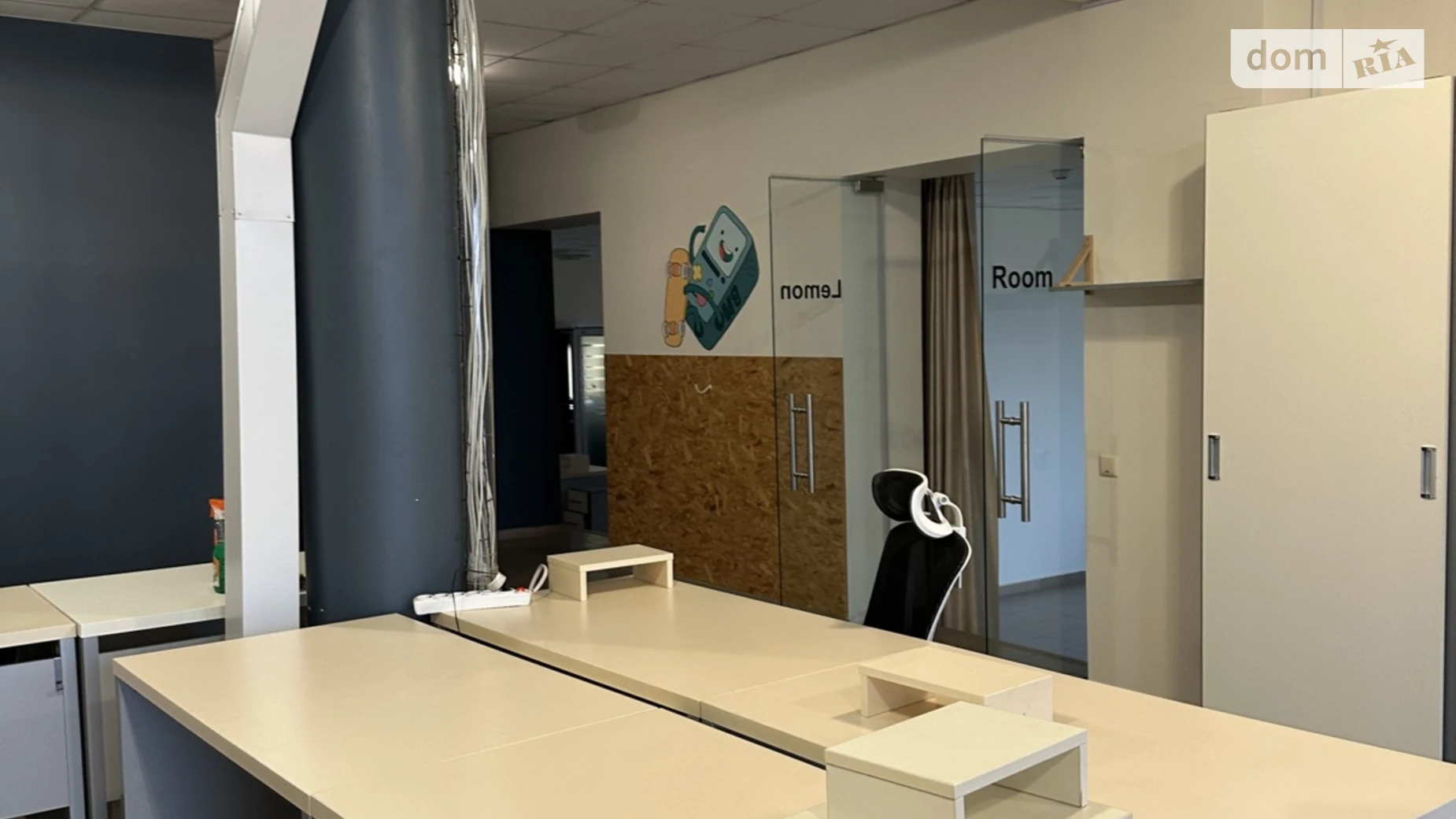 Сдается в аренду офис 160 кв. м в бизнес-центре, цена: 1600 $ - фото 2