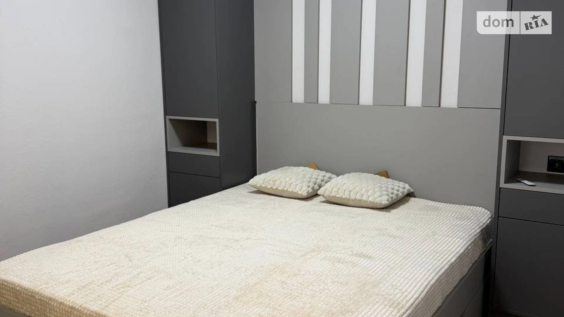 Продается 1-комнатная квартира 48 кв. м в, цена: 70000 $ - фото 2