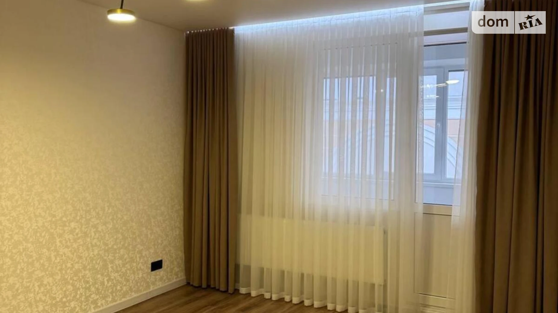 Продается 2-комнатная квартира 66.8 кв. м в Хмельницком, ул. Кармелюка, 3/3 - фото 2