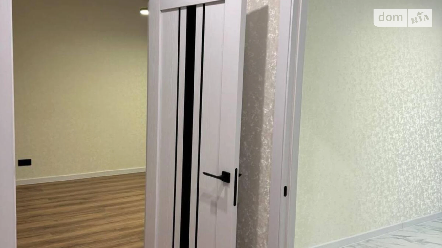 Продается 2-комнатная квартира 66.8 кв. м в Хмельницком, ул. Кармелюка, 3/3 - фото 4