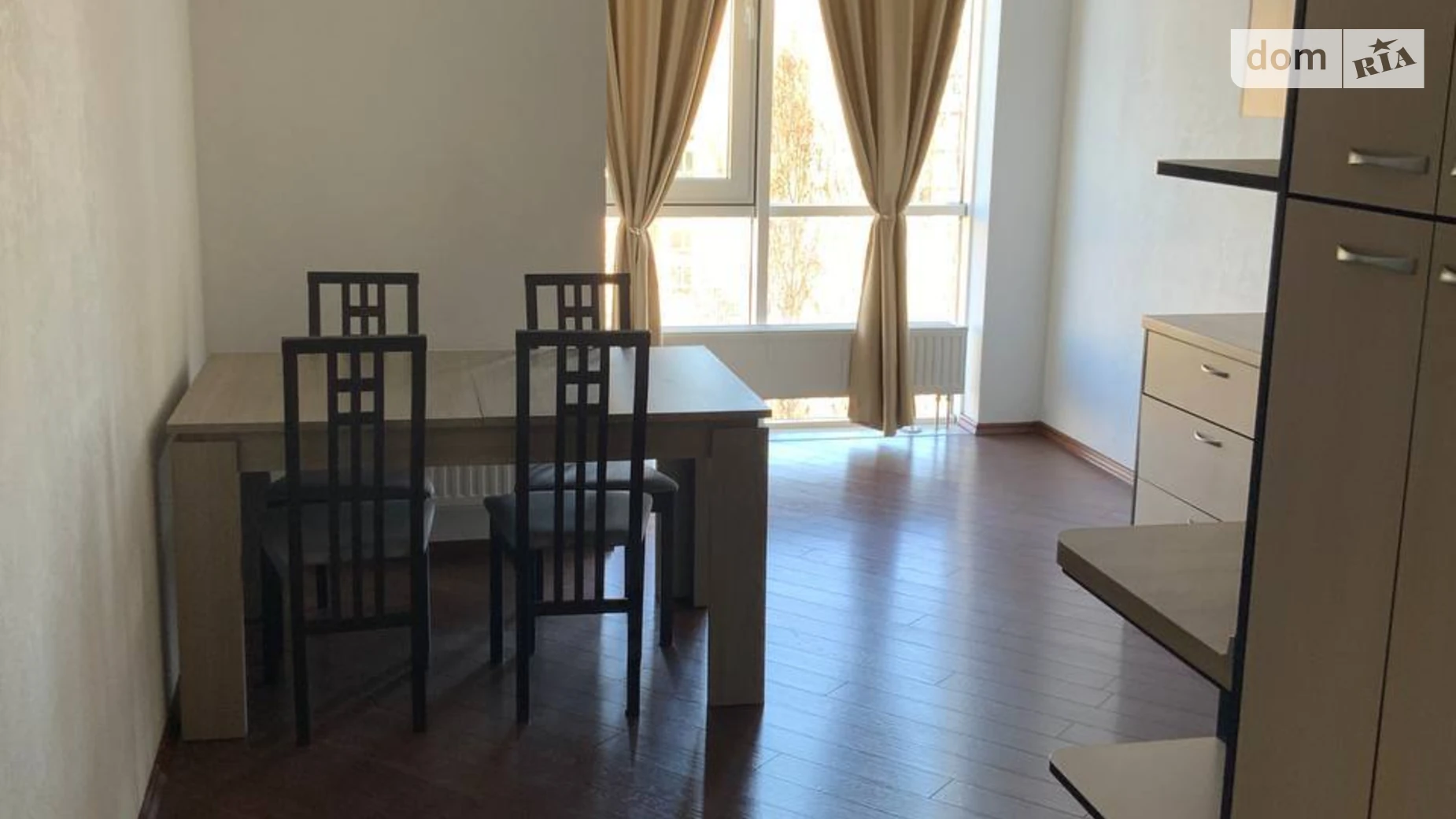 Продается 1-комнатная квартира 45.1 кв. м в Одессе, ул. Добровольцев(Маршала Говорова), 10/6 корпус 3 - фото 2